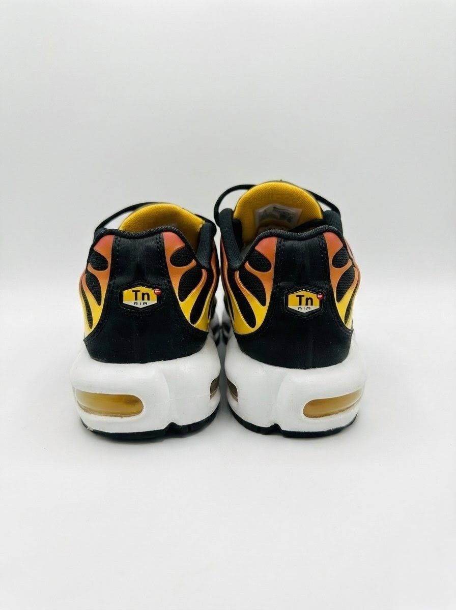 Nike Nike Air Max Plus Sneakers Black Orange Gradient Size 9.5 Size US 10 / EU 43 - 3 Thumbnail