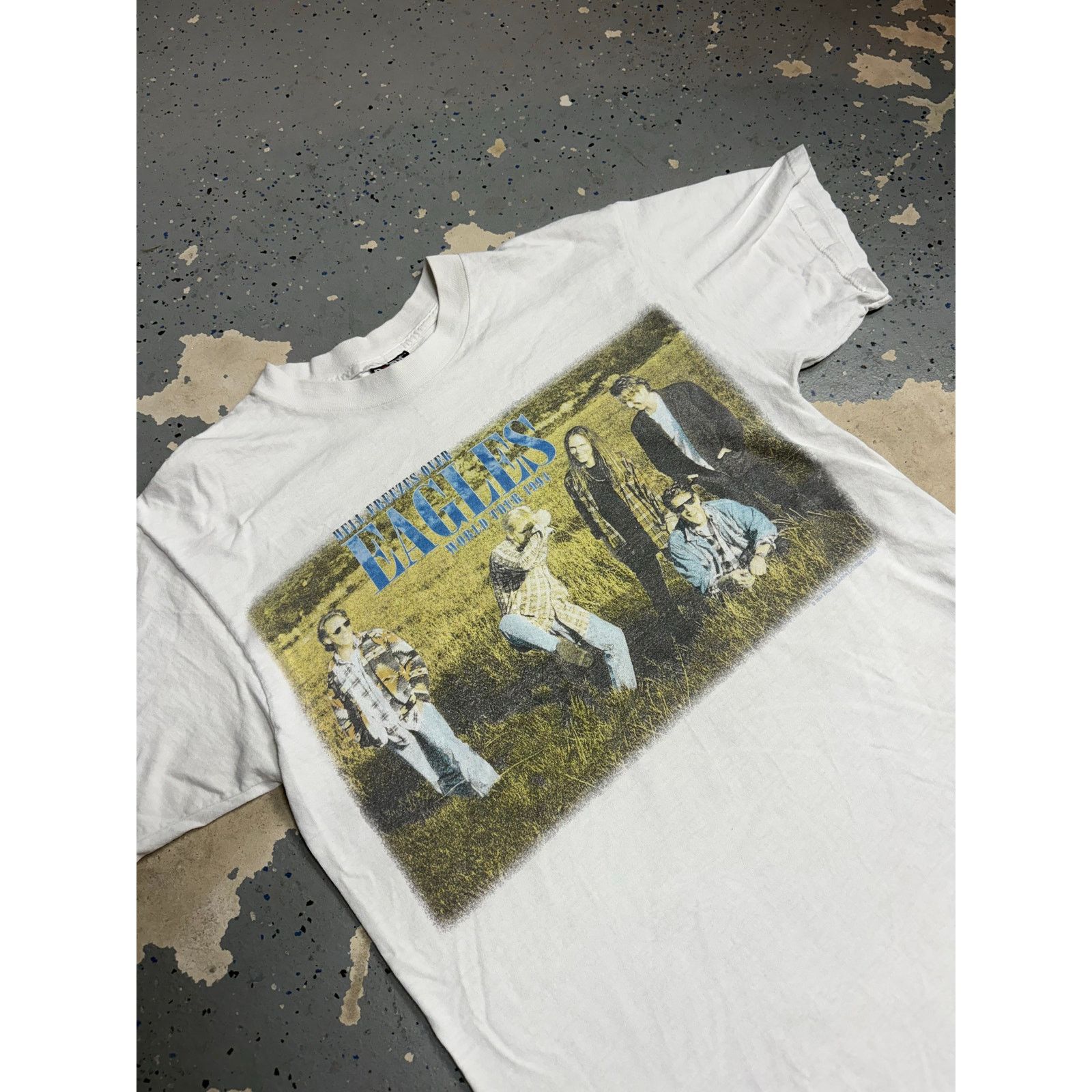 Giant Vintage 1994 Eagles Band Tee Size US L / EU 52-54 / 3 - 4 Thumbnail