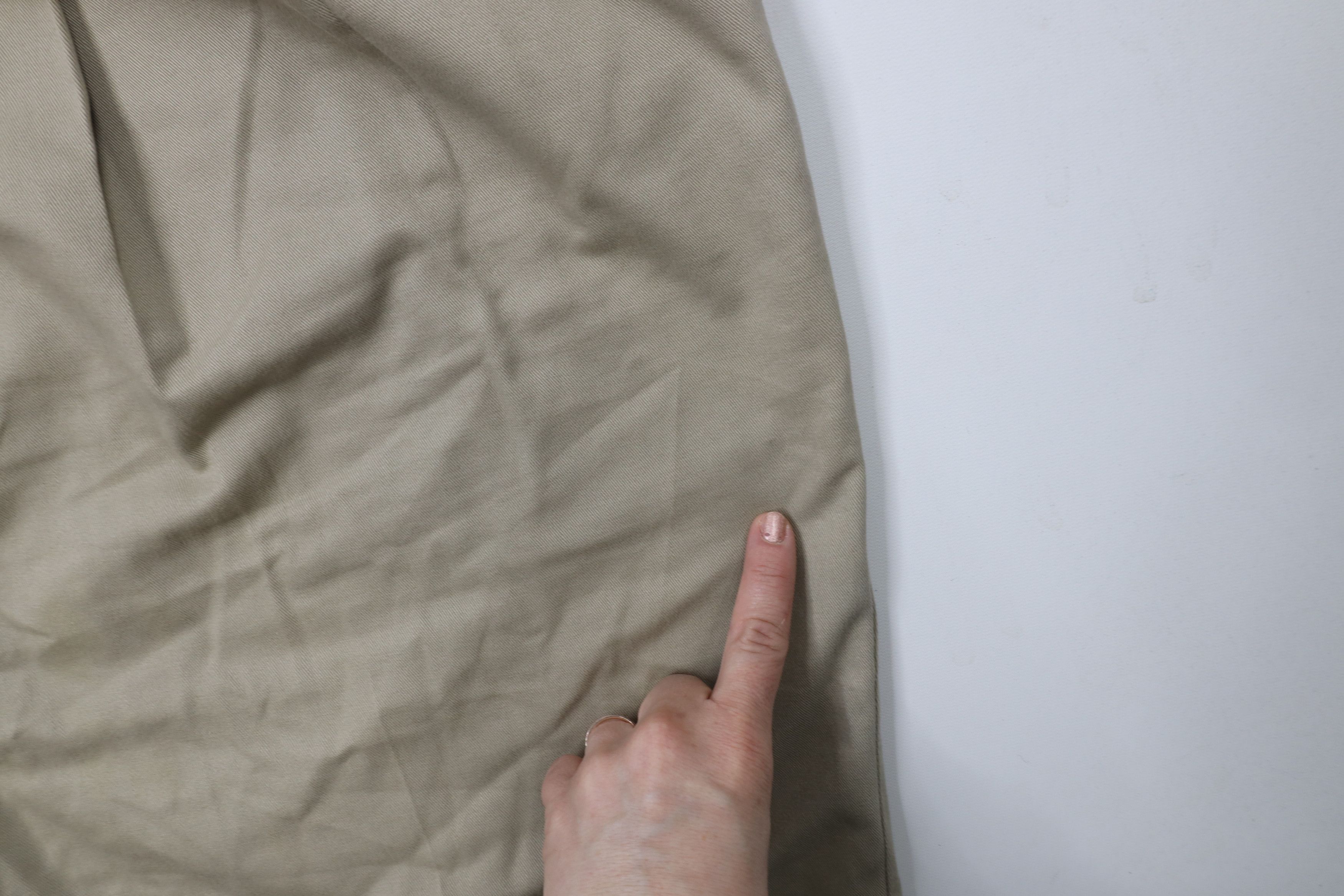 Vintage Vintage 90s Streetwear Pleated Chino Shorts Beige Cotton Size US 44 / EU 60 - 11 Thumbnail