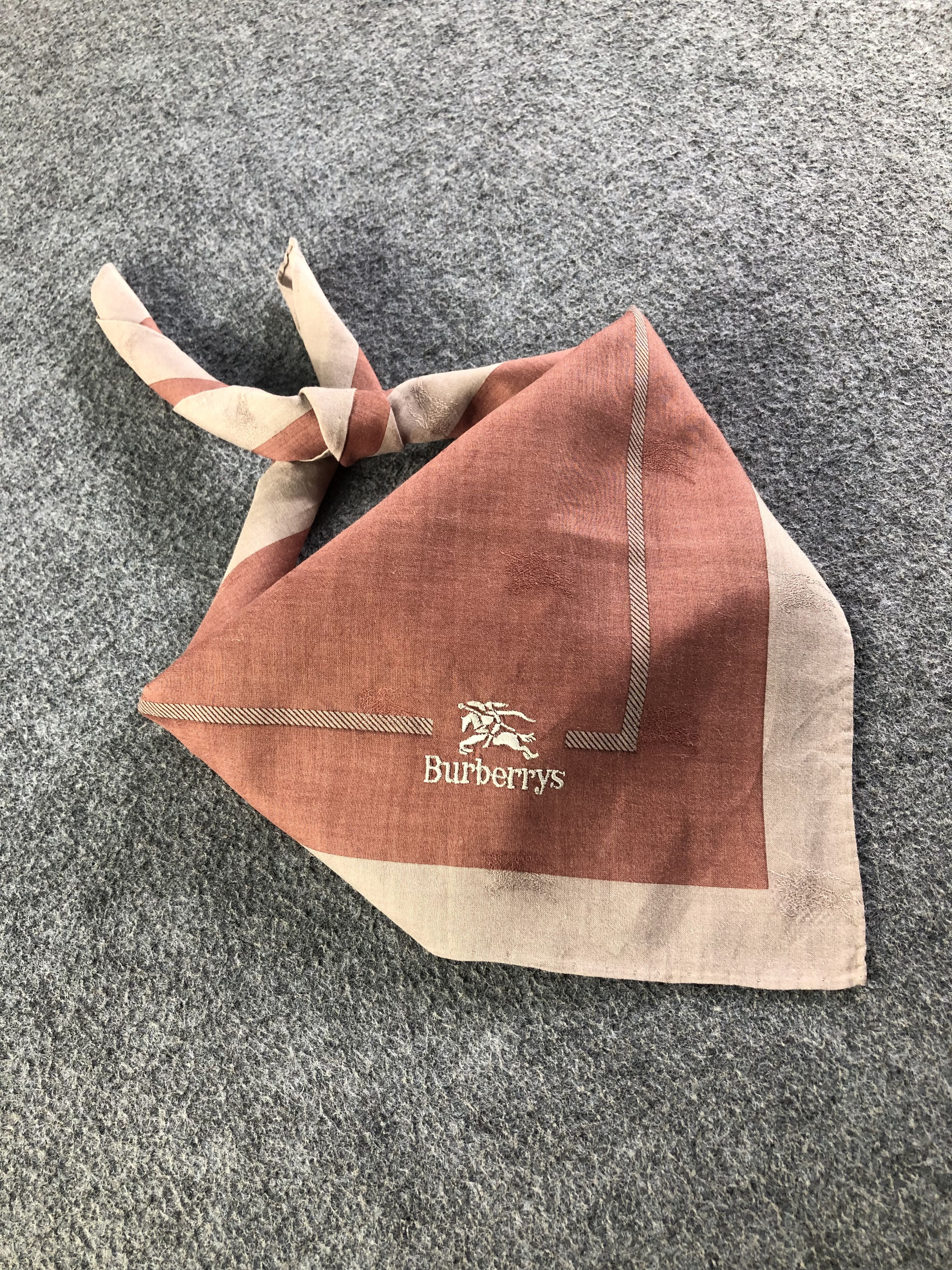 Burberry Burberrys Handkerchief / Bandana / Neckerchief C413 Size ONE SIZE - 2 Thumbnail