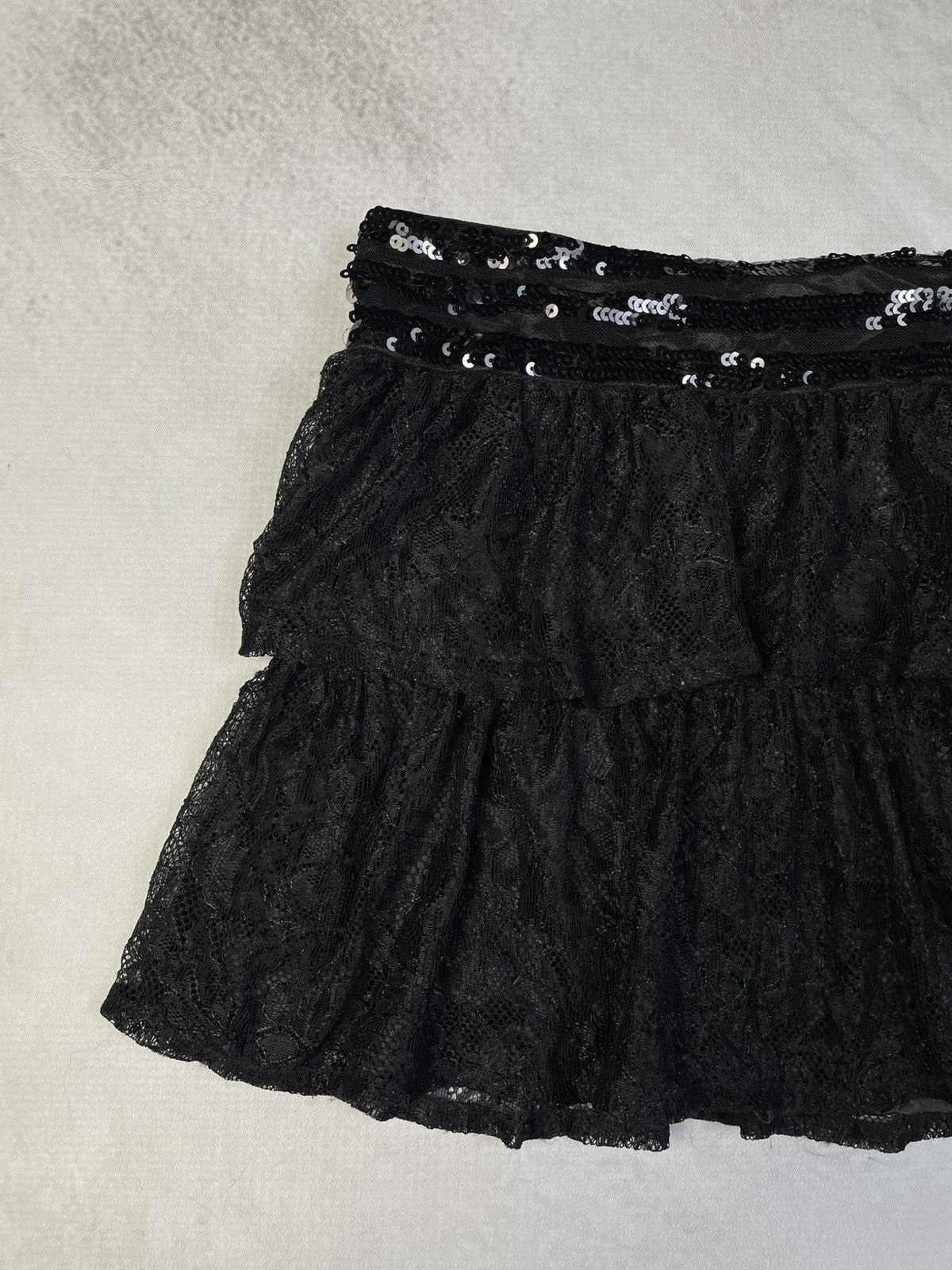 Japanese Brand 2000s Ghost of Harlem Agejo Sequined Waist Lace Mini Skirt Size 27" / US 4 / IT 40 - 2 Thumbnail