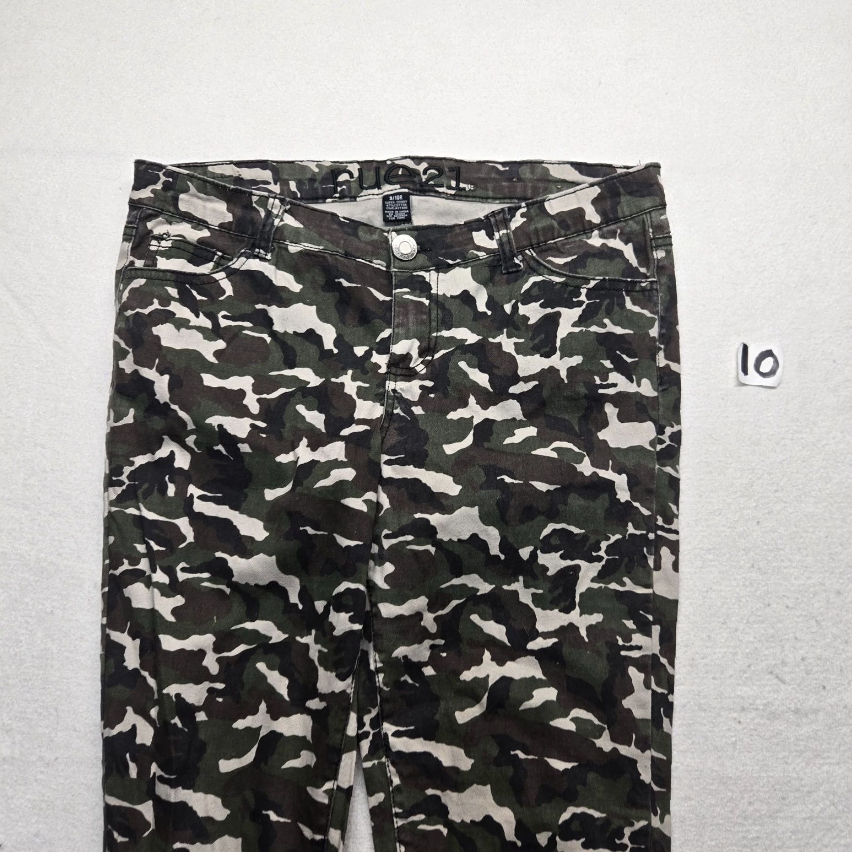 Vintage Rue 21 Denim Pants Straight Distressed Mid Rise Camouflage Woodland Women's 9/10R Jeans Pants Mens? Size 30" / US 8 / IT 44 - 2 Thumbnail
