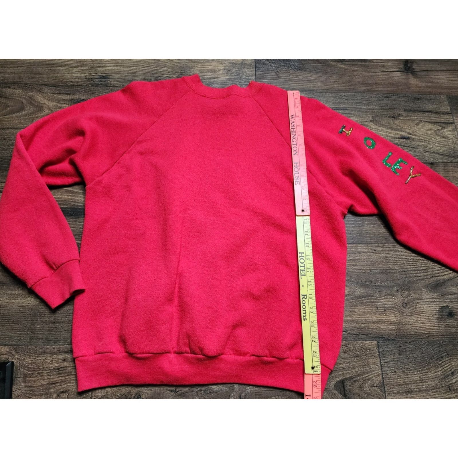 Fruit Of The Loom VINTAGE Fruit of the Loom Santa Christmas Sweatshirt Long Sleeve Crew Neck Red L Pullover Unisex Adults Christmas 80s 90s Retro Fun Novelty Sweatshirt Size US L / EU 52-54 / 3 - 3 Thumbnail