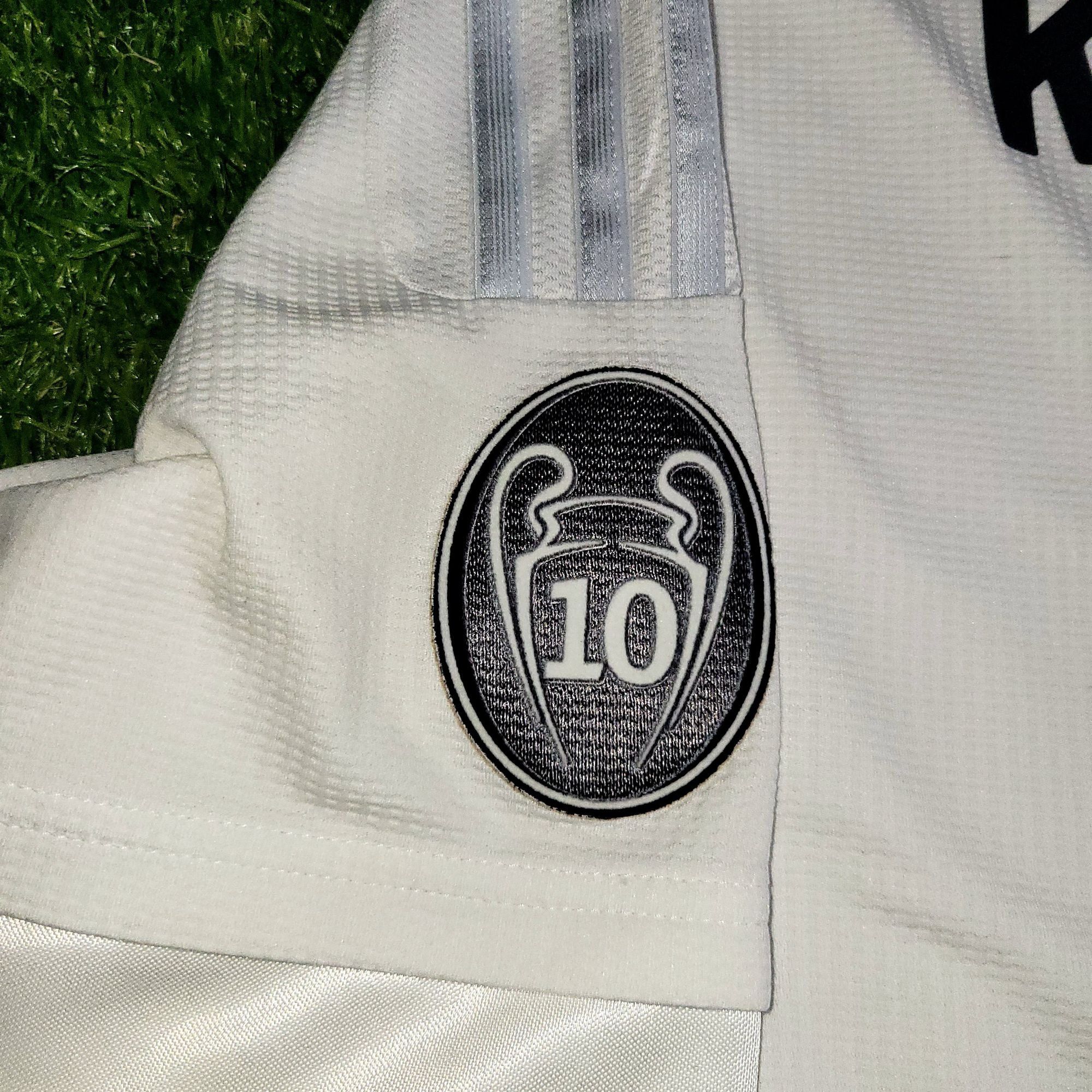 Adidas Ronaldo Real Madrid 2015 2016 FINAL Soccer Jersey L Size US L / EU 52-54 / 3 - 6 Thumbnail