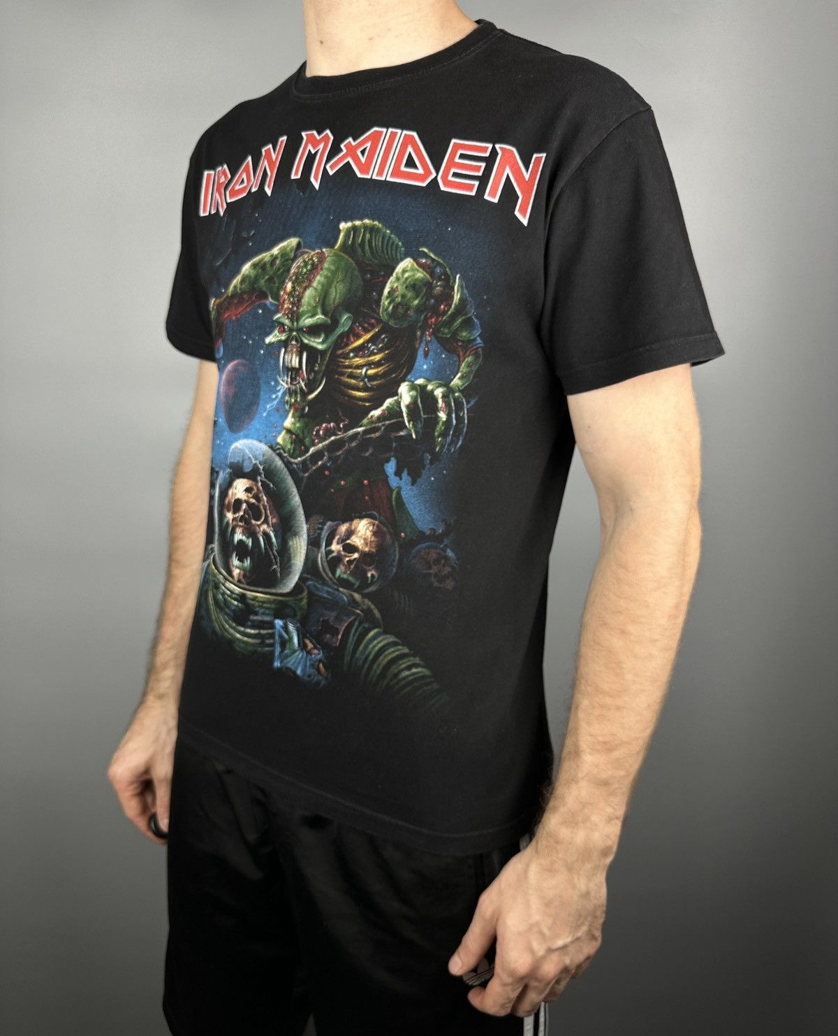 Band Tees Vintage Iron Maiden Final Frontier Graphic T Shirt Tee Rock Size US L / EU 52-54 / 3 - 12 Thumbnail