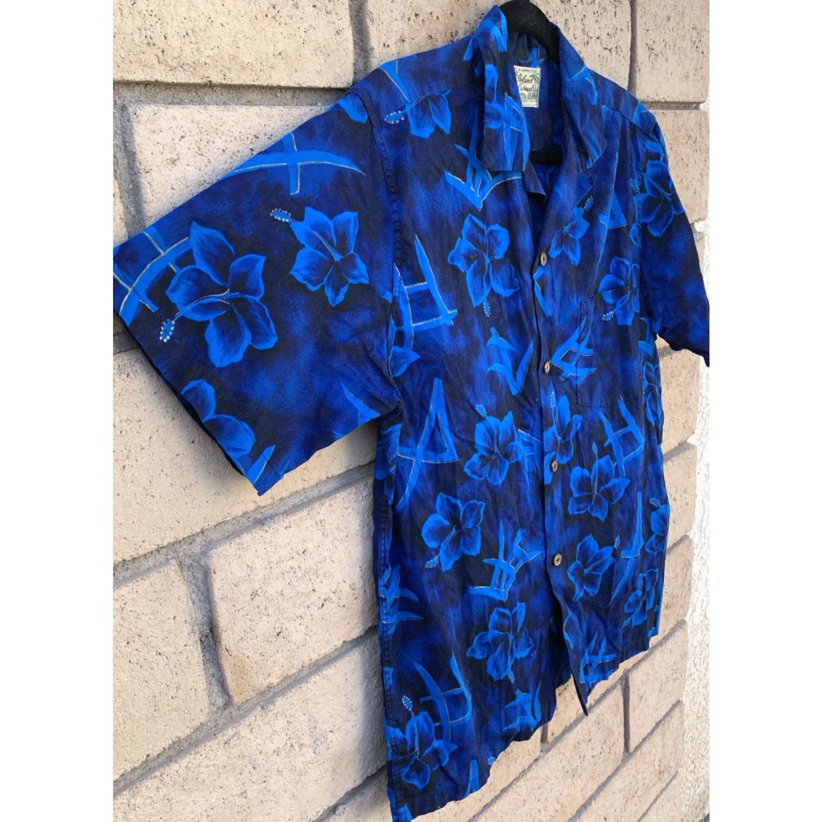 Market VINTAGE Island Casuals Hawaiian Shirt L XL Men Button-Up Short Sleeve Floral Cotton Blue Hawaii Waikiki Island Casuals International Market Place Size US L / EU 52-54 / 3 - 3 Thumbnail