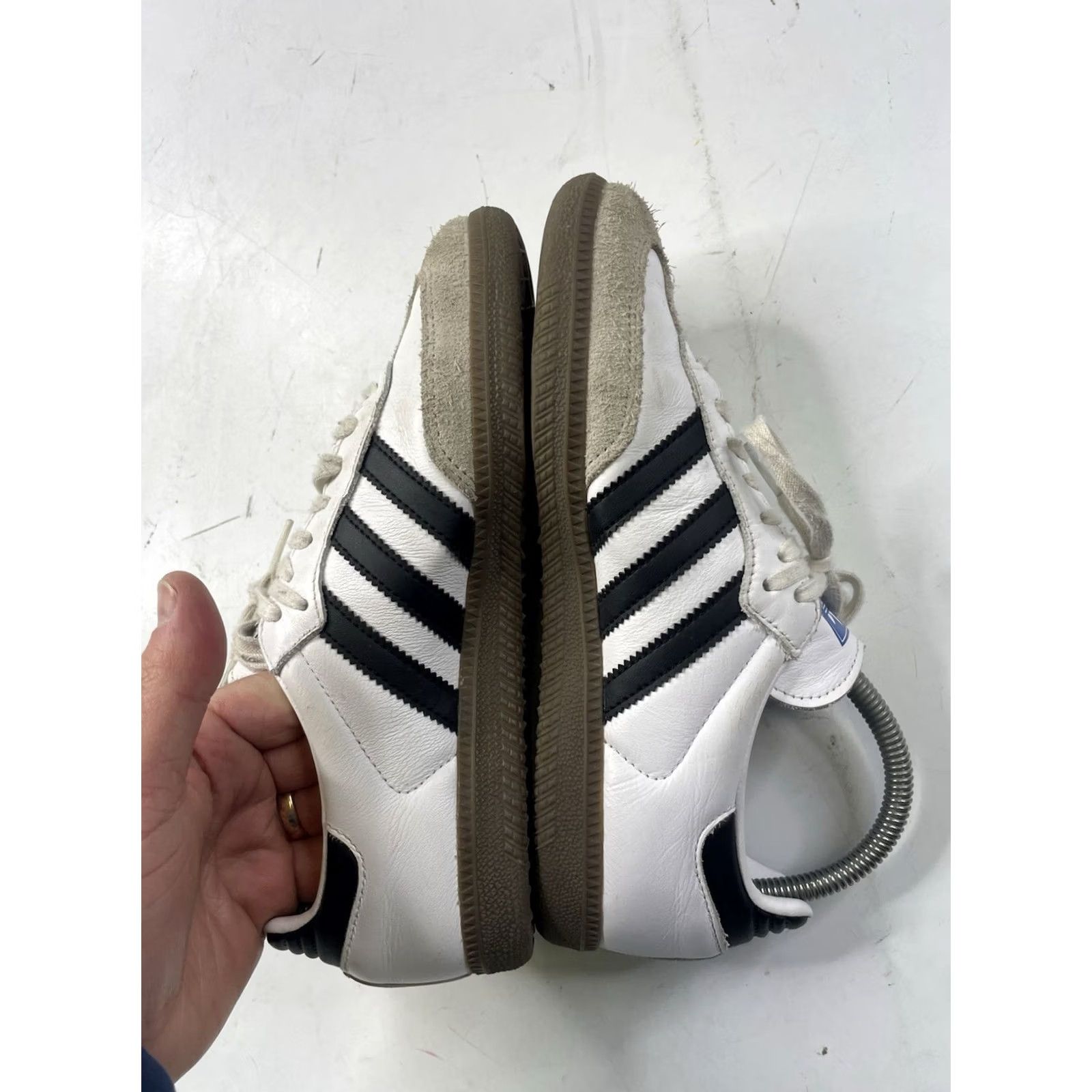 Adidas Adidas Samba OG Low Cloud White Core Black Men’s 5 Gum Sole 2024 Sneaker Shoes Low Top Men US 5 White Samba OG B75806 Size US 5 / EU 37 - 6 Thumbnail