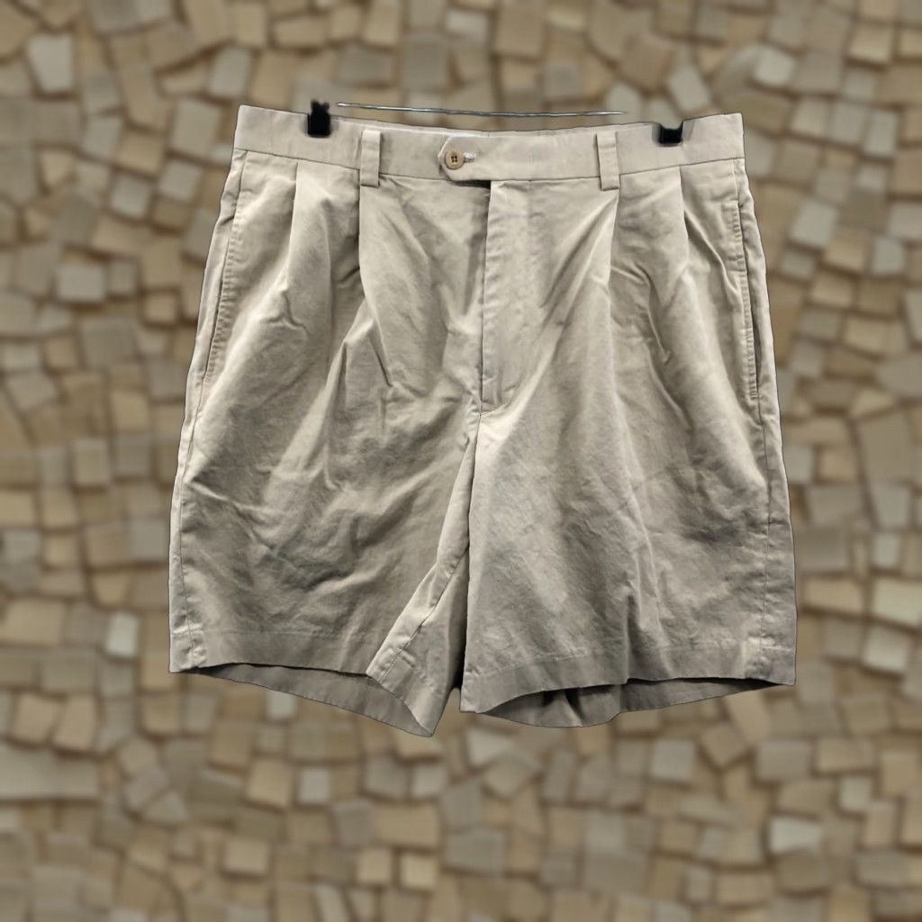 Hogan Ben Hogan Beige Flat Front Performance Chino Shorts Men's 34 Shirt? Size US 34 / EU 50 - 1 Thumbnail