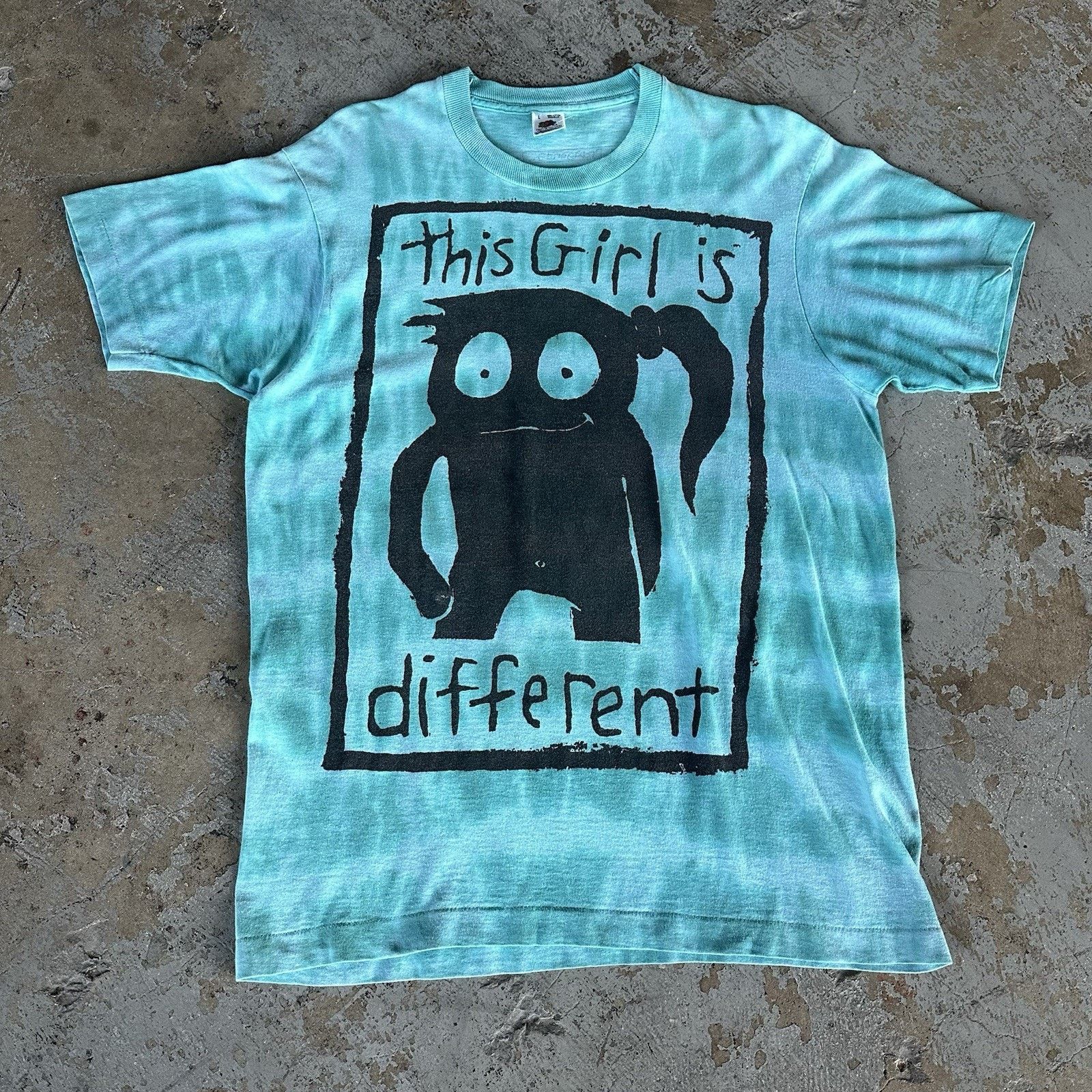 Fruit Of The Loom × Vintage Vintage 90s This Girl Is Different Tie Dye Art T-Shirt Sz L Size US L / EU 52-54 / 3 - 1 Thumbnail