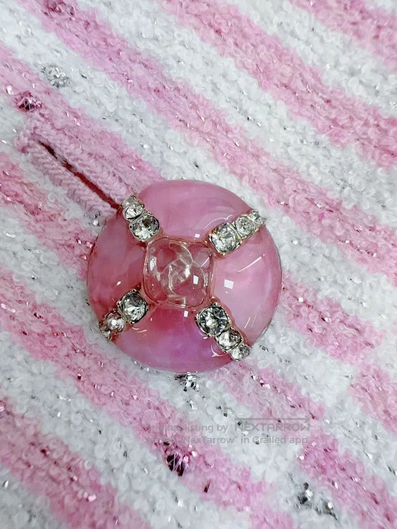 Chanel Chanel 24C early spring pink striped glitter diamond buckl Size XS / US 0-2 / IT 36-38 - 4 Thumbnail