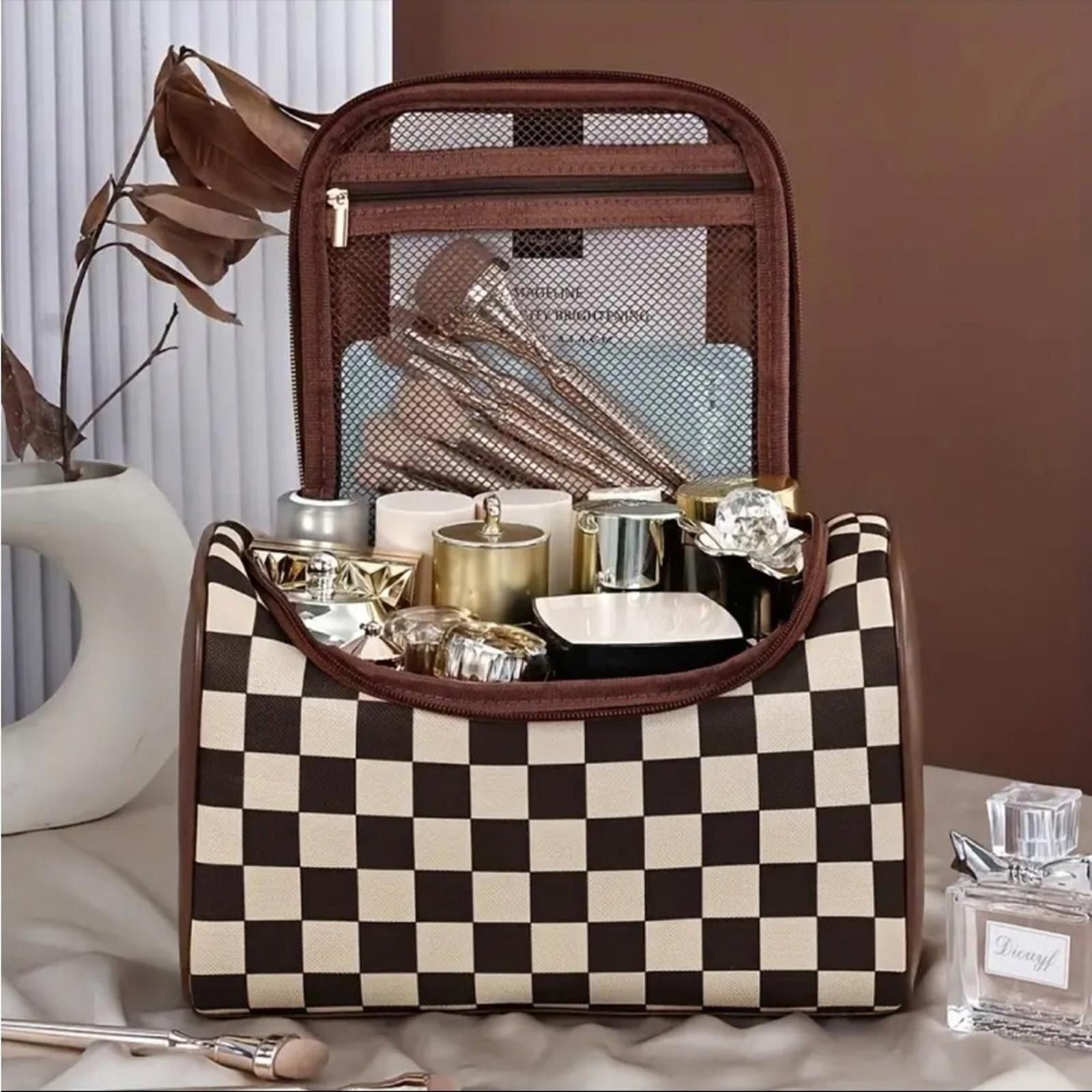 Designer Brown Faux Leather Checker Cosmetics Makeup Bag​​ NWT Size ONE SIZE - 3 Thumbnail
