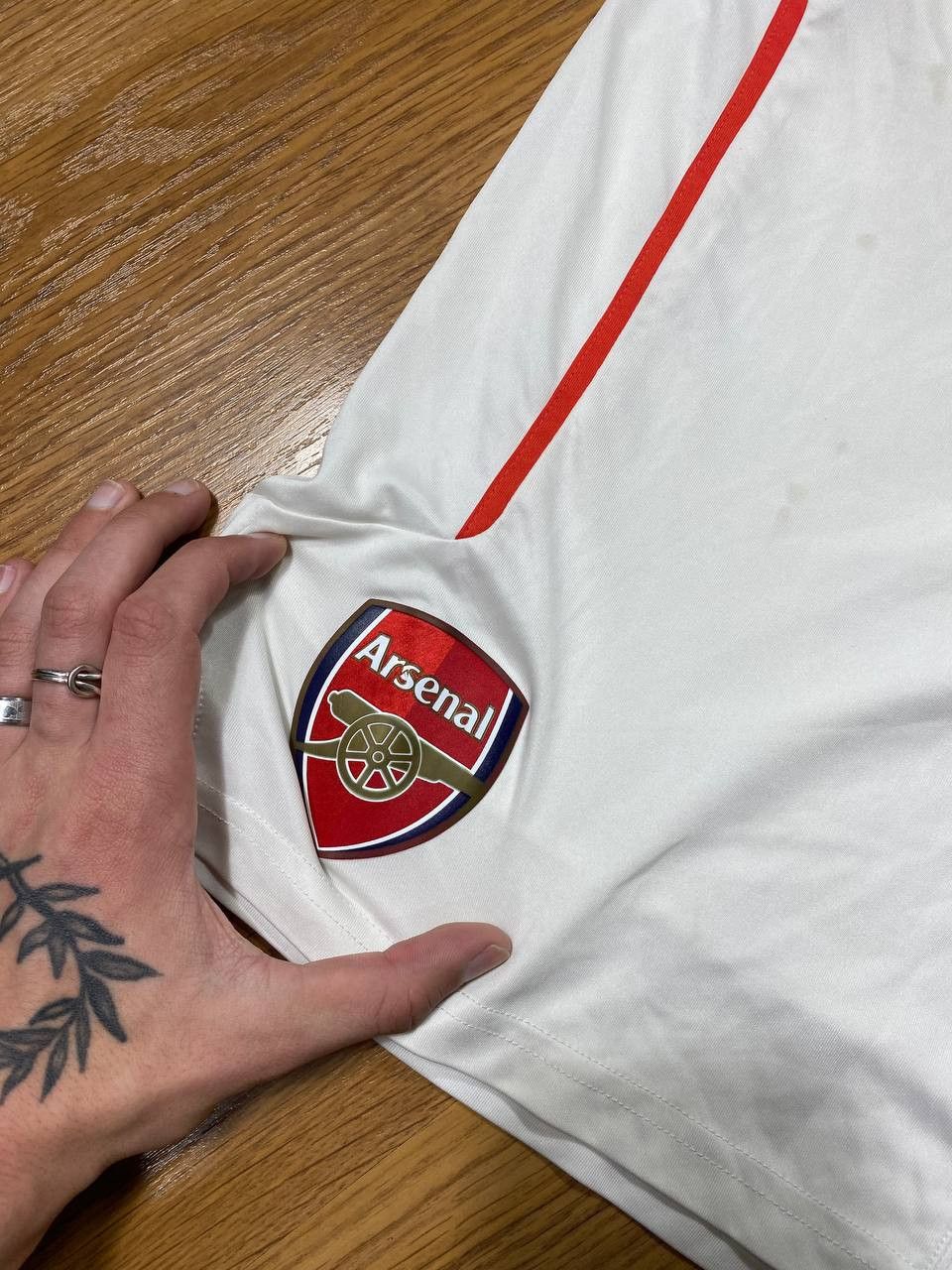 Puma × Vintage Arsenal x Puma Sportswear Soccer Shorts In White Size US 32 / EU 48 - 14 Thumbnail
