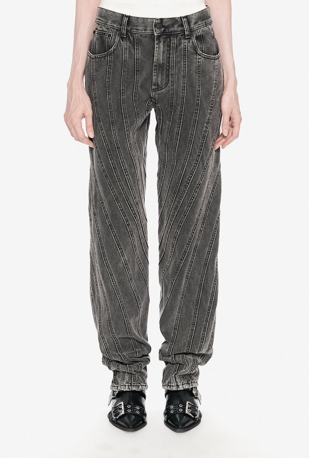 Mugler Last Size Mugler Black Washed Spiral Baggy Jeans Size 27" / US 4 / IT 40 - 1 Thumbnail