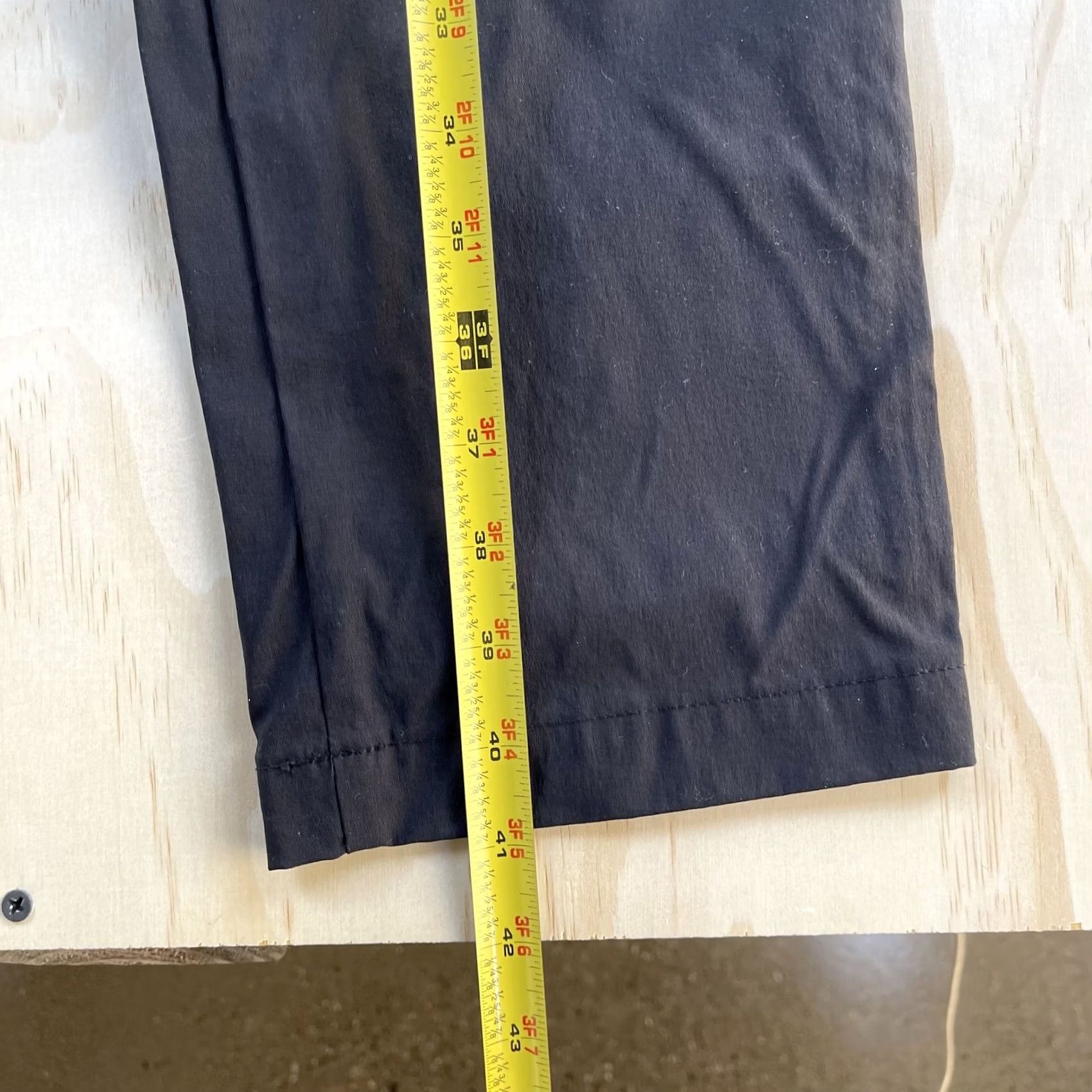 Gap Gap Jogger Pants Mens Medium Black Elastic Waist Drawstring Straight Leg Casual Size US 31 - 7 Thumbnail