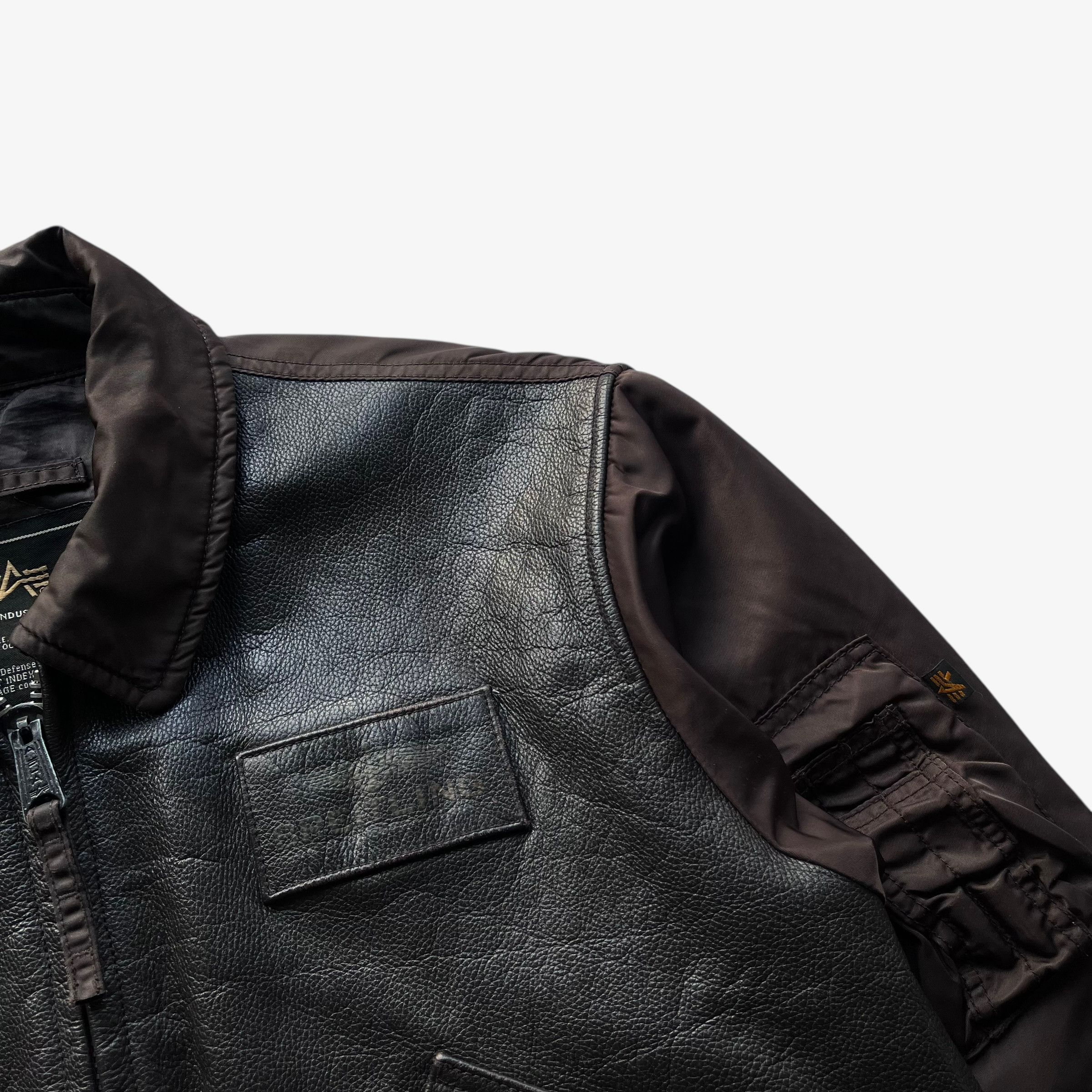 Alpha Industries Vintage Alpha Industries Breitling Leather Bomber Jacket Size US M / EU 48-50 / 2 - 7 Thumbnail