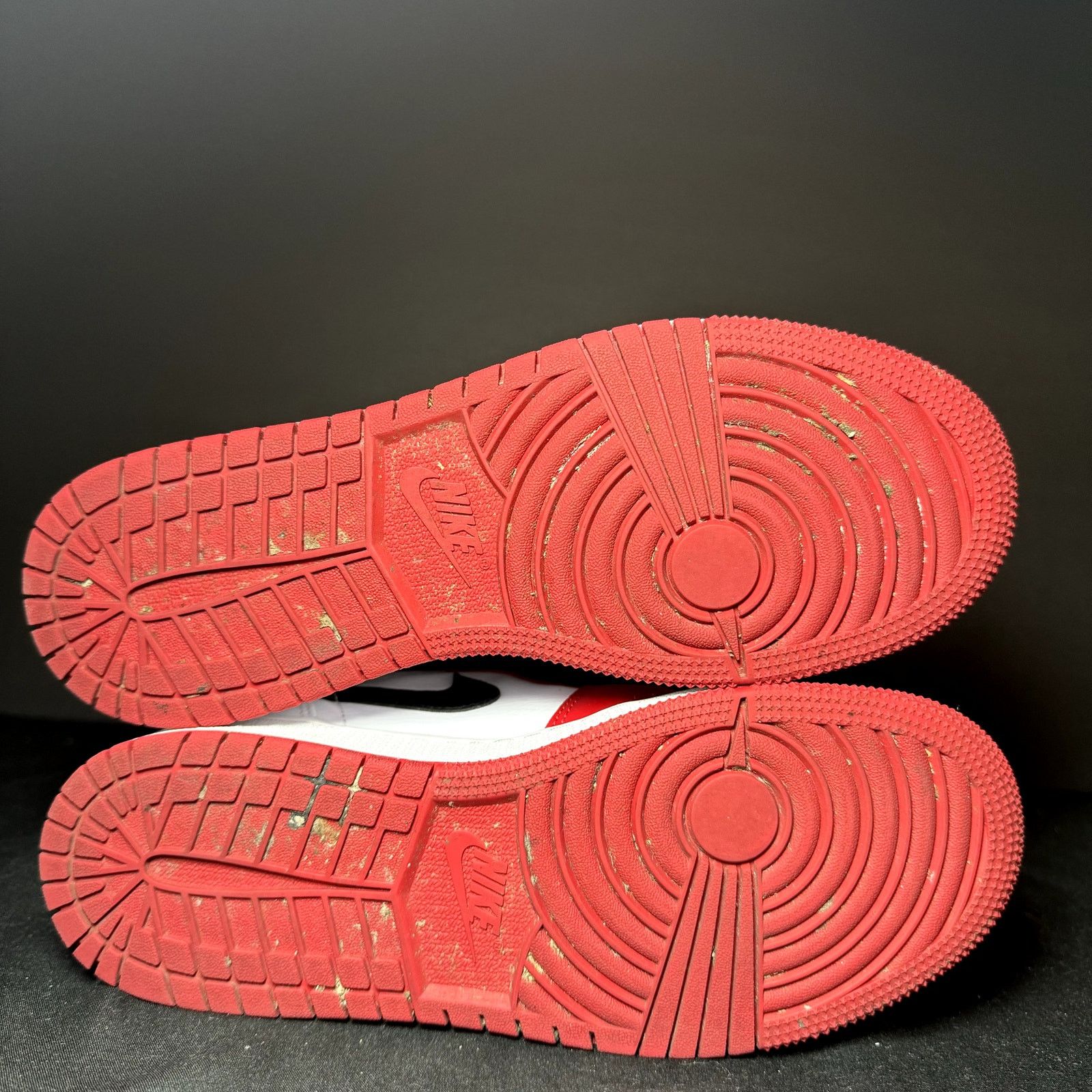 Jordan Brand × Nike Nike Air Jordan 1 Mid GS Chicago Men's Shoes - Size 5.5 Size US 5.5 / EU 38 - 6 Thumbnail