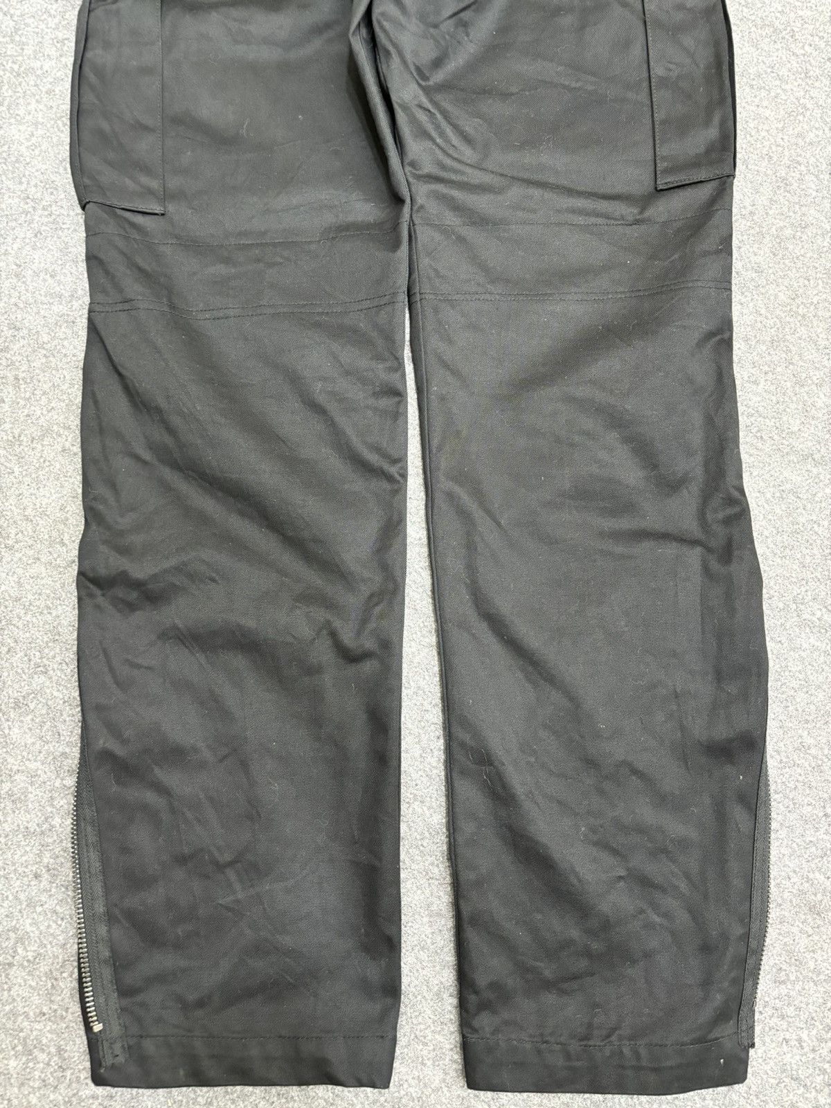 Japanese Brand 💥Punk Style💥Semantic Design Multipockets Zipper Pant F488 Size US 33 - 6 Thumbnail