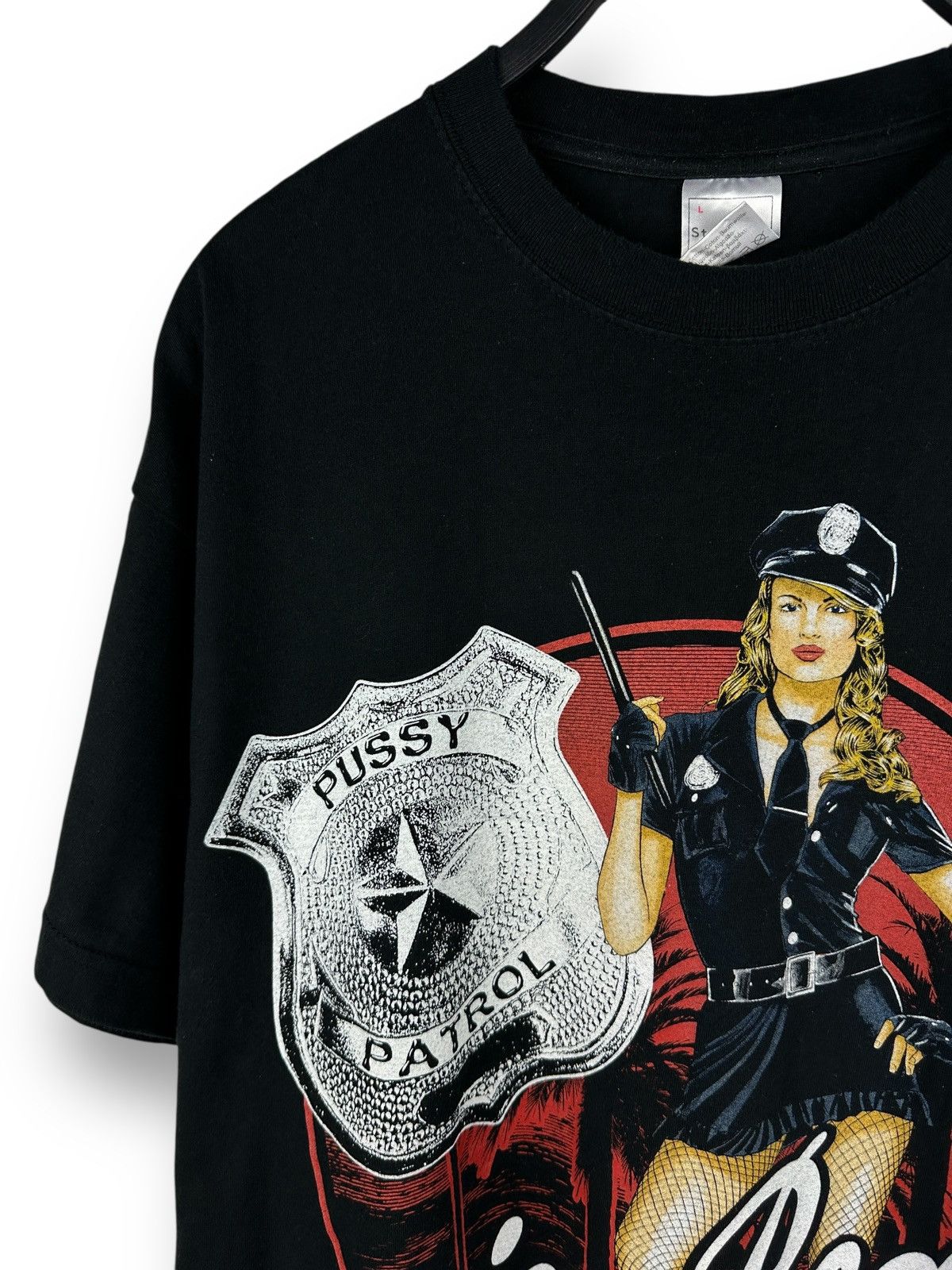 Other Vintage Y2K Pussy Patrol Sheriff Venice Beach Funny T-Shirt Size US L / EU 52-54 / 3 - 2 Thumbnail