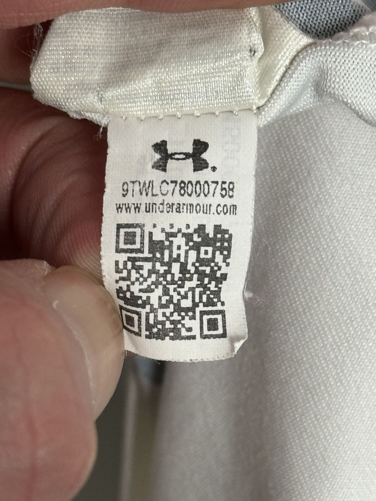 Under Armour Tottenham Hotspur 15/16 Home Eriksen Football Jersey Size US M / EU 48-50 / 2 - 19 Thumbnail