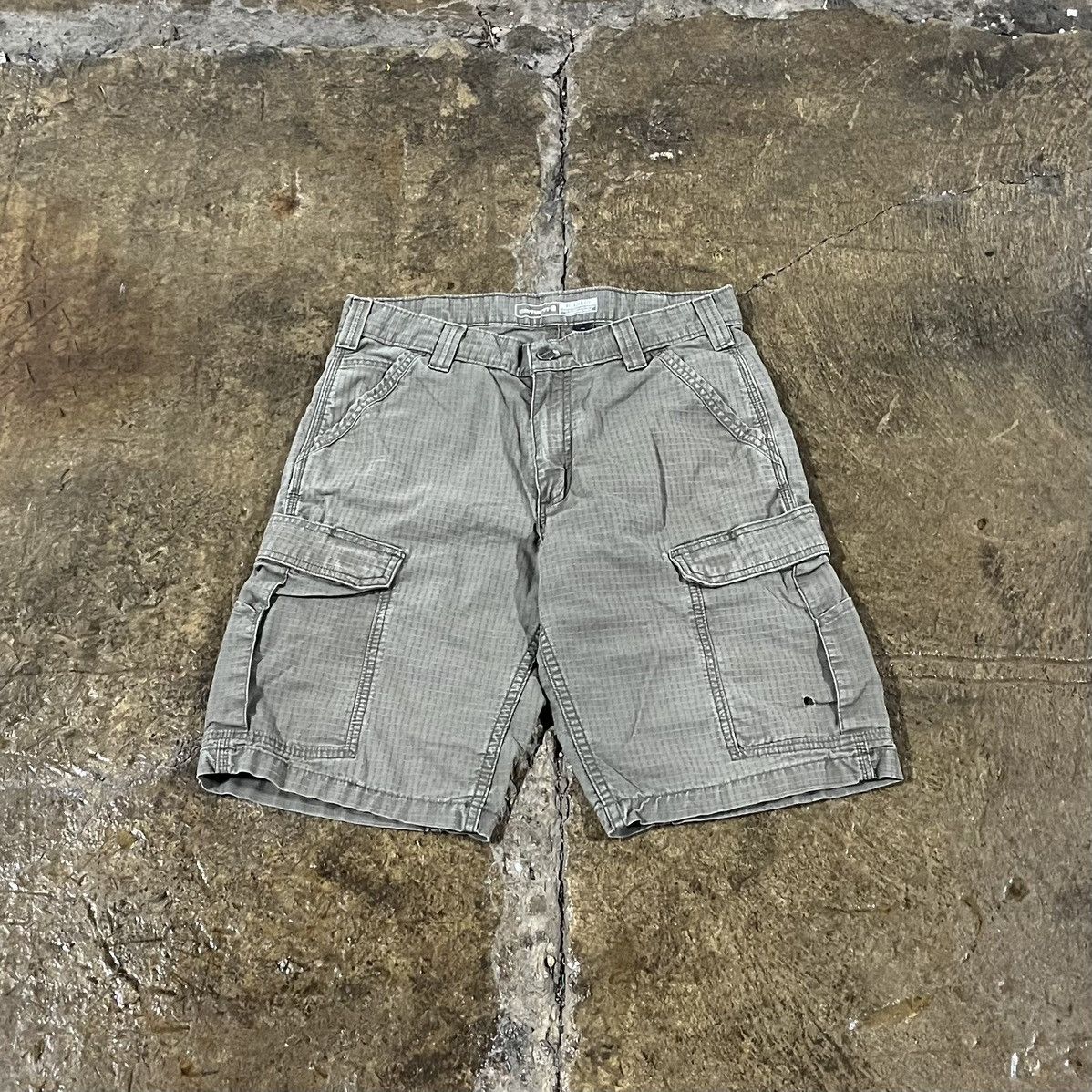 Carhartt × Vintage Crazy Y2K Carhartt Cargo Shorts Baggy Workwear Skater Size US 32 / EU 48 - 2 Thumbnail