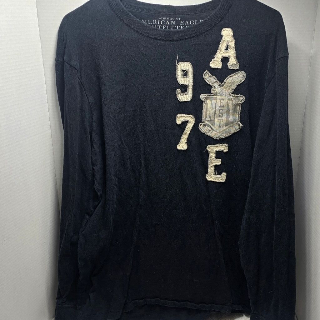 American Eagle Outfitters American Eagle Outfitters Black Long Sleeve Shirt with Appli Size US L / EU 52-54 / 3 - 1 Thumbnail