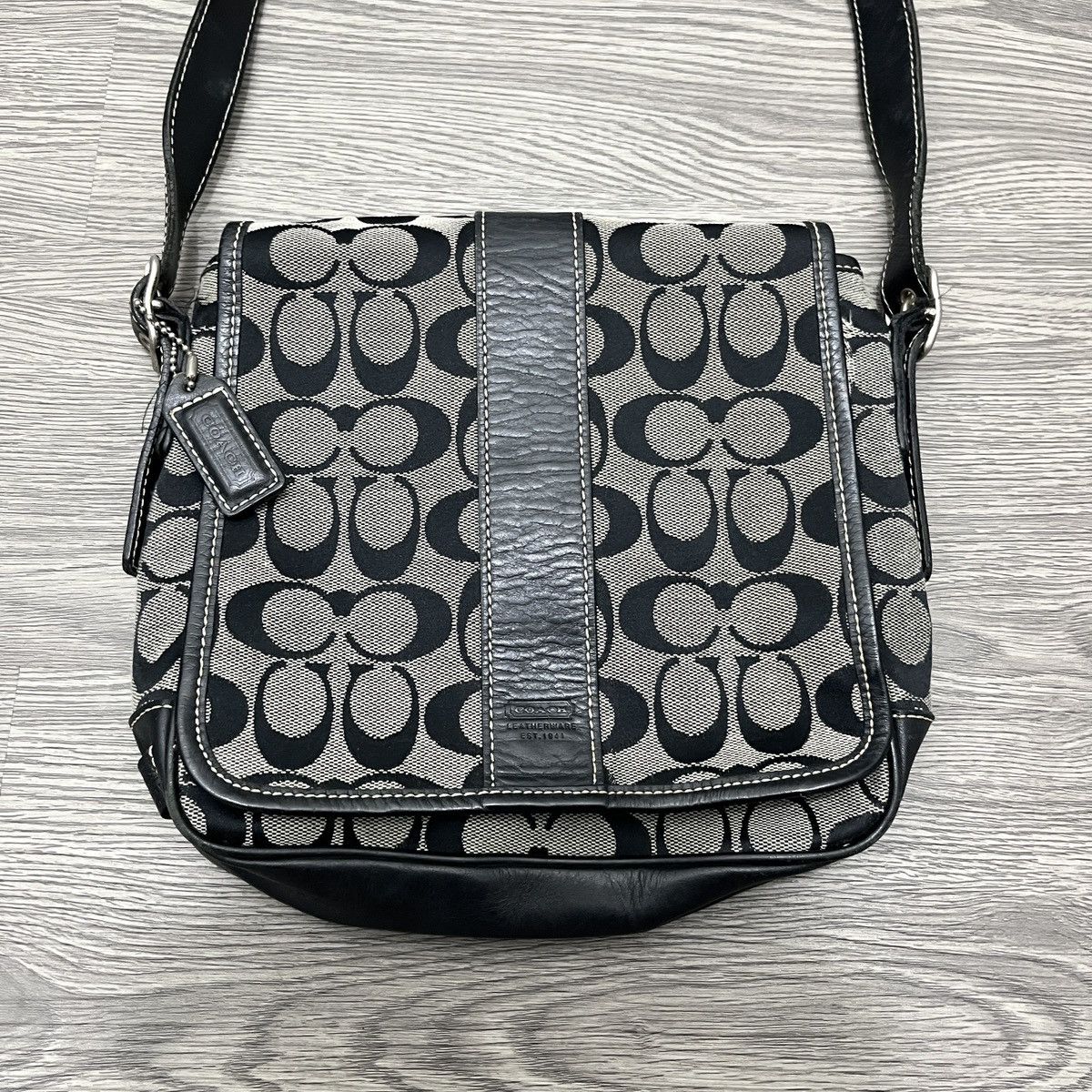 Coach Vintage Coach Monogram Crossbody Bag 🟥 Size ONE SIZE - 4 Thumbnail