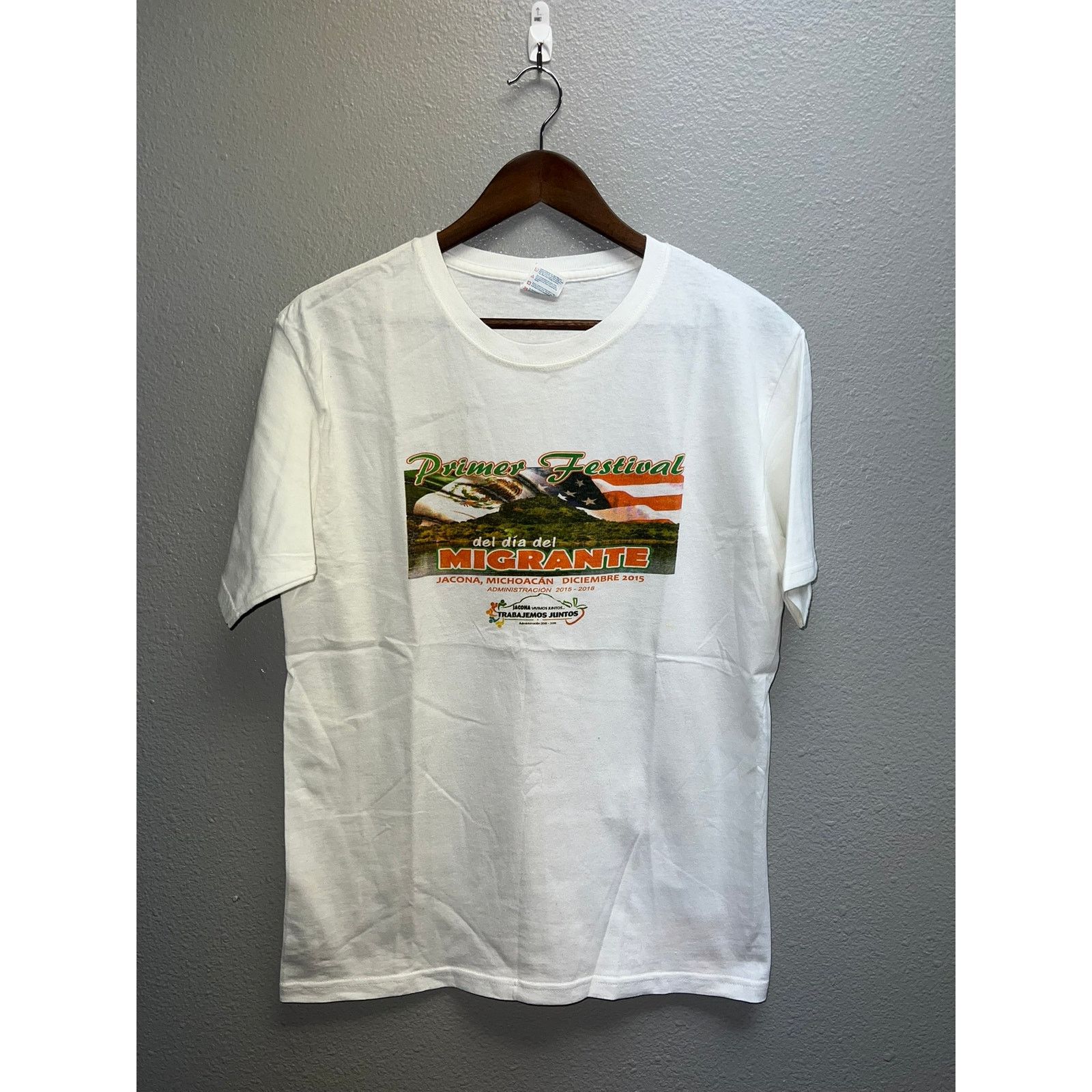 Vintage Primer Festival Shirt Del Dia Del Migrante White Tee Medium Size US M / EU 48-50 / 2 - 1 Thumbnail
