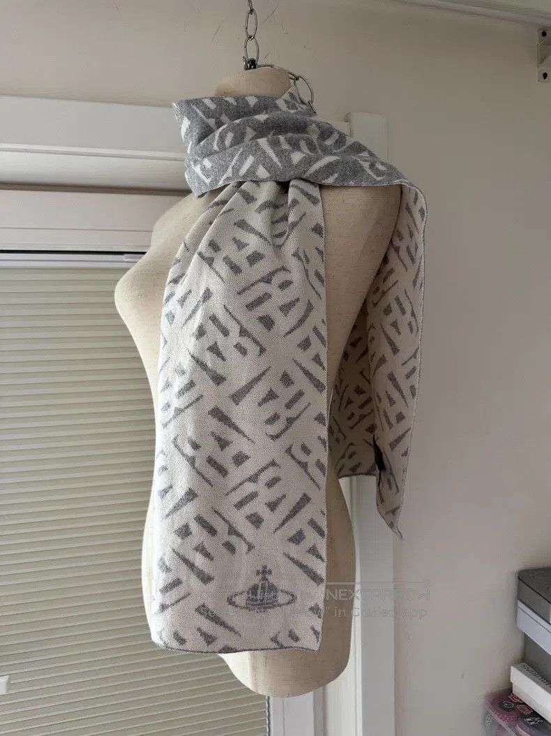 Vivienne Westwood Vivienne Westwood Vintage knit, scarf, neck scarf Size ONE SIZE - 1 Thumbnail