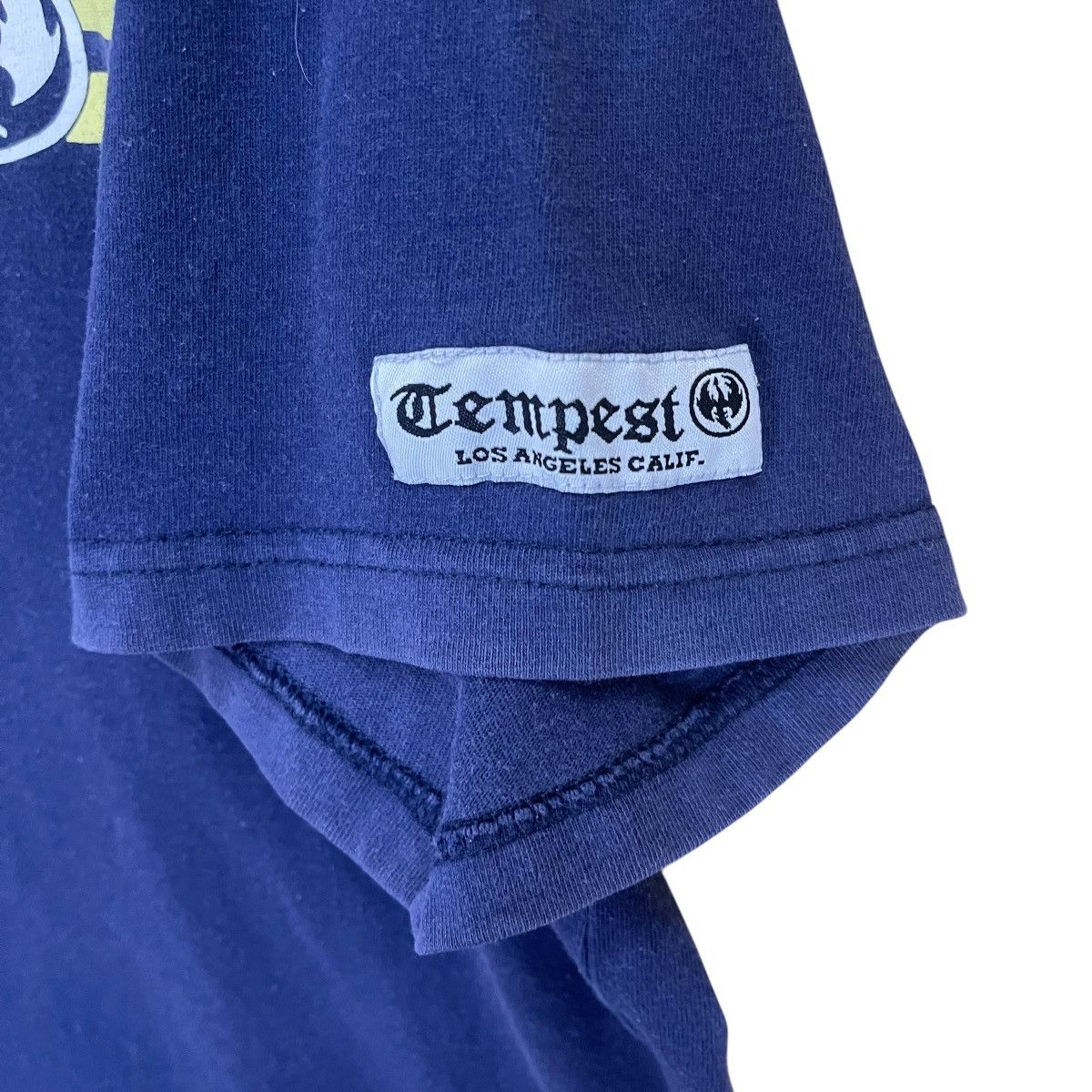Japanese Brand Tempest Los Angeles Big Logo Shortsleeve Tee Size M Size US M / EU 48-50 / 2 - 6 Thumbnail