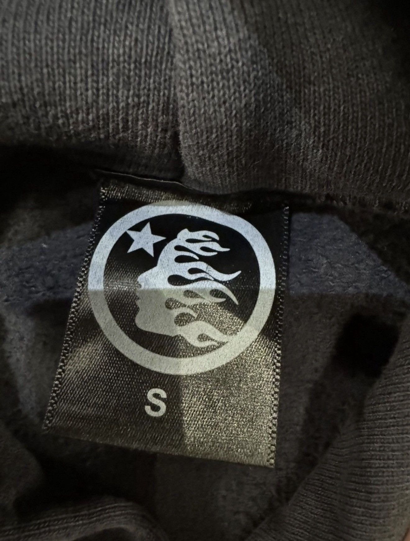 HELLSTAR Hellstar Studios Basic Logo Hoodie Faded Black Size US S / EU 44-46 / 1 - 3 Thumbnail