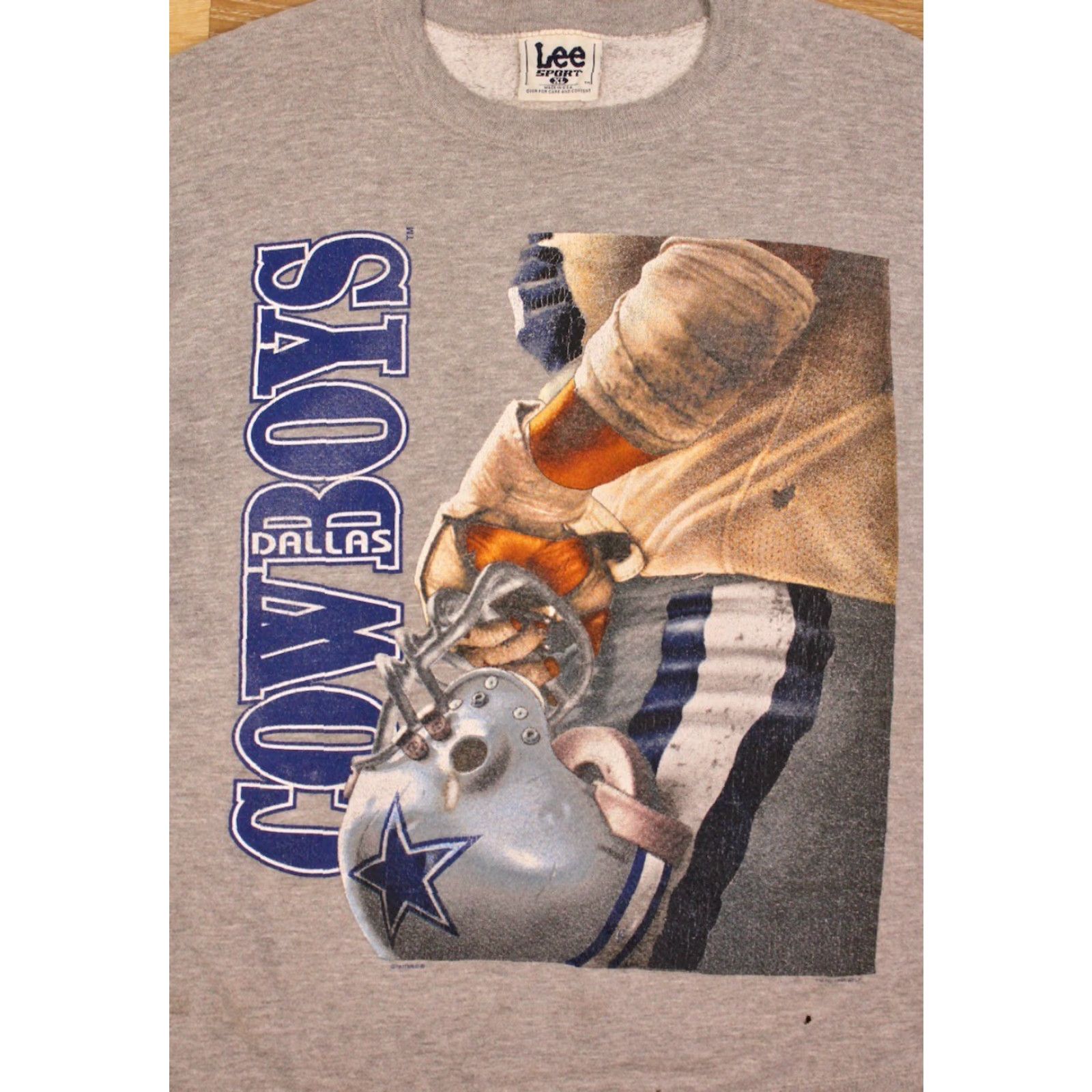 Lee VINTAGE Lee Sport Cowboys Helmet Sweatshirt 1990s XL Grey Polycotton Shirt Mens Sportswear/Beach 90s Size US XL / EU 56 / 4 - 3 Thumbnail