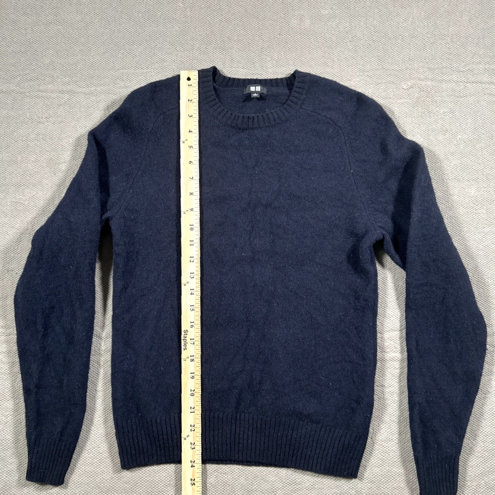 Uniqlo Uniqlo Sweater Womens Size Small Black 100% Wool Lightweight Crew Neck Size S / US 4 / IT 40 - 4 Thumbnail