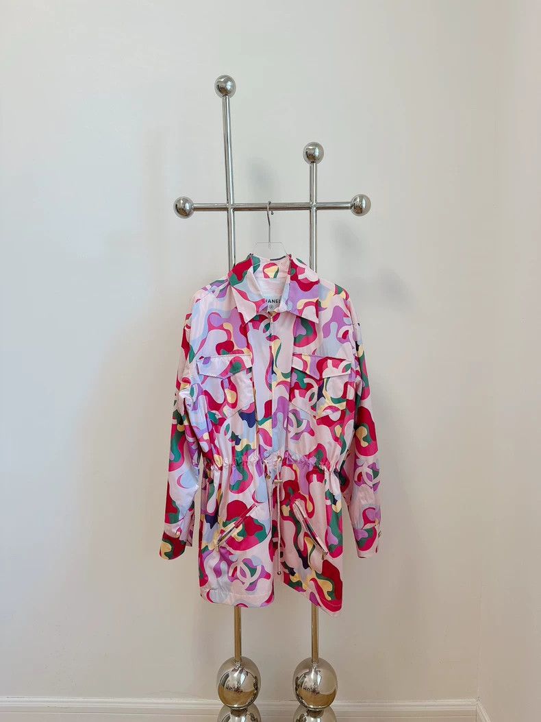 Chanel Chanel 21p colorful camouflage jacket Size XS / US 0-2 / IT 36-38 - 1 Thumbnail