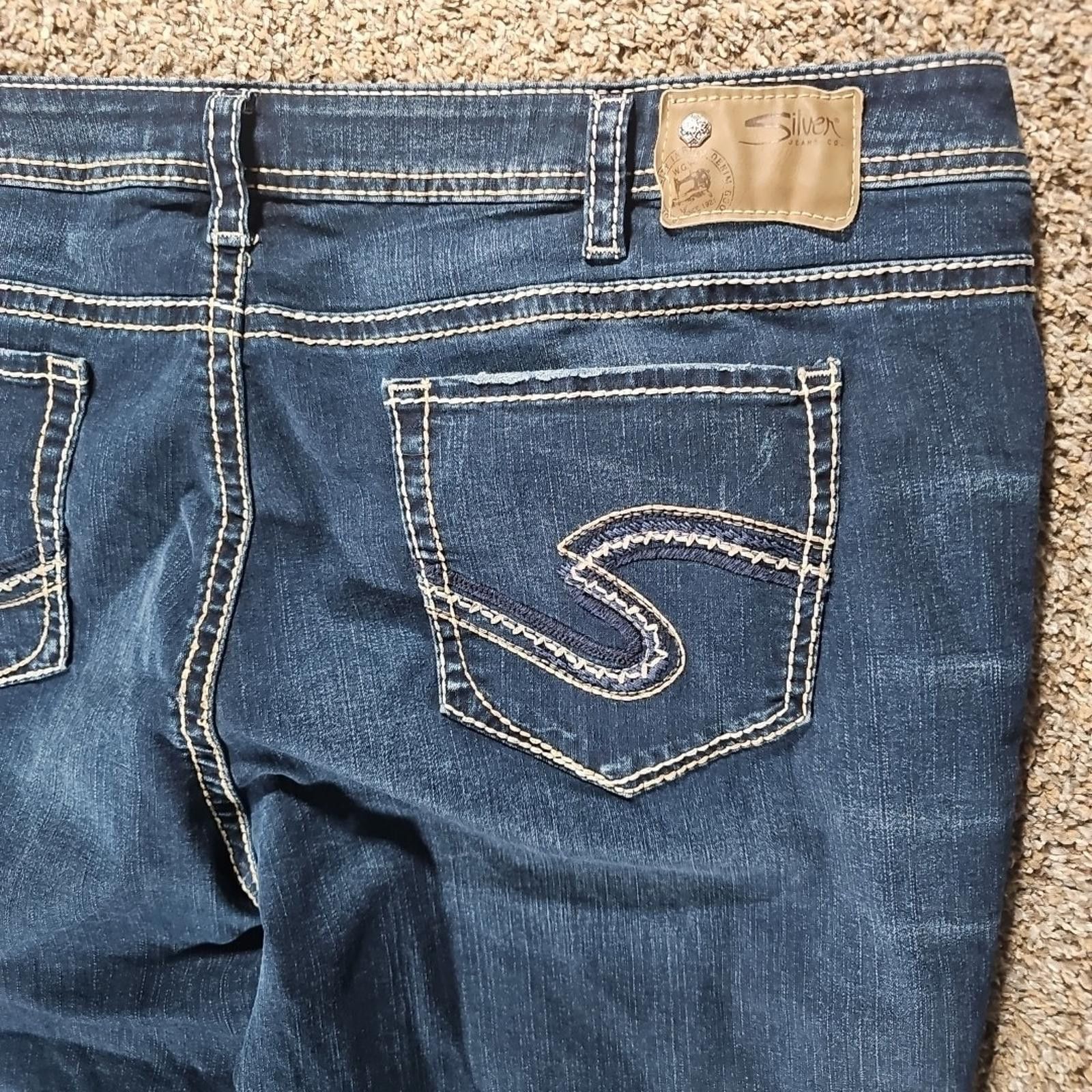 Silver Jeans Co. Silver Jeans Suki Fluid Denim Mid Capri Jeans 24/22½ Size 24" / US 00 / IT 34 - 6 Thumbnail