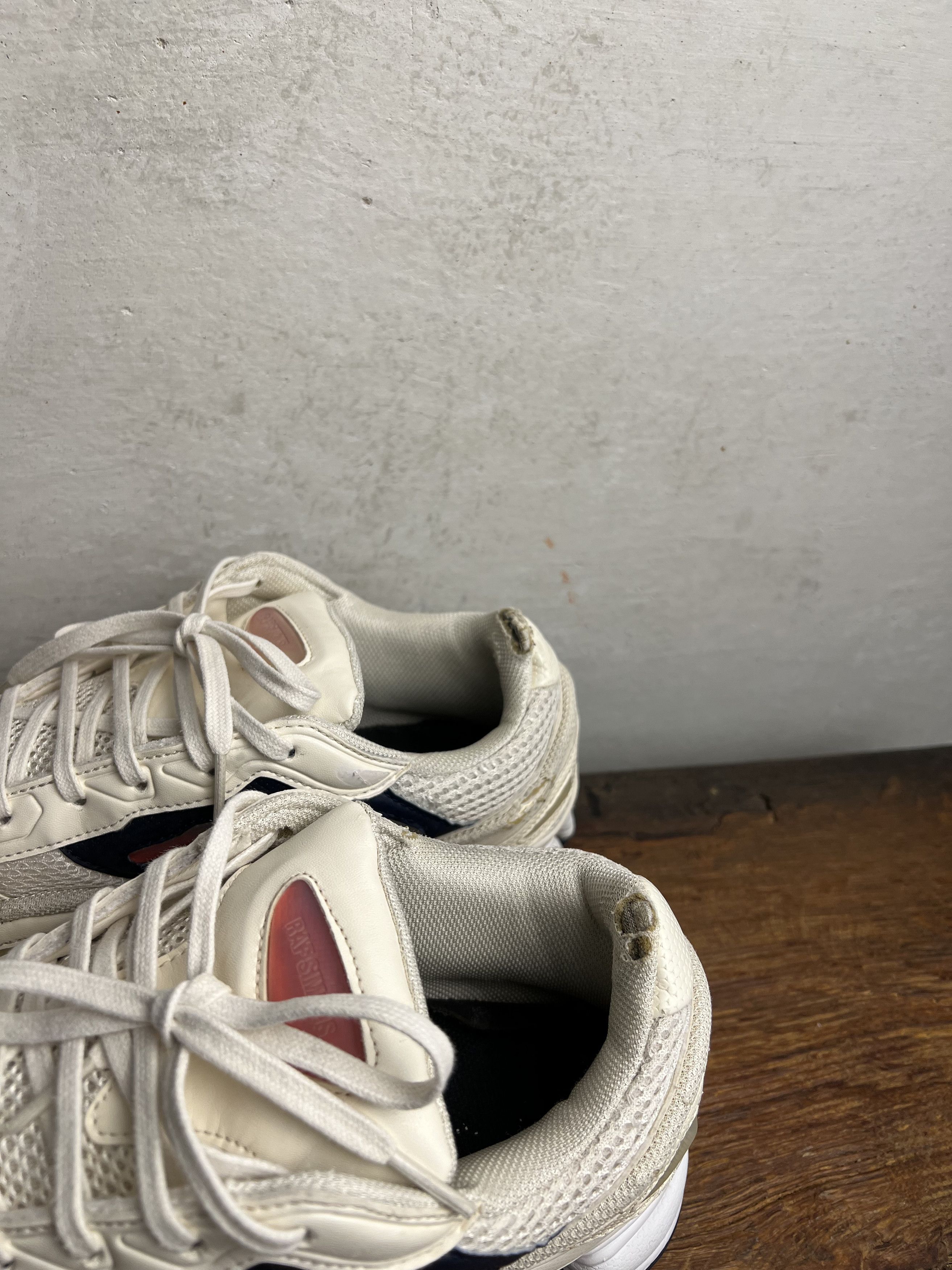 Adidas × Raf Simons Raf Simons x Adidas Ozweego 2 Chalk white Sneakers Size US 11 / EU 44 - 5 Thumbnail