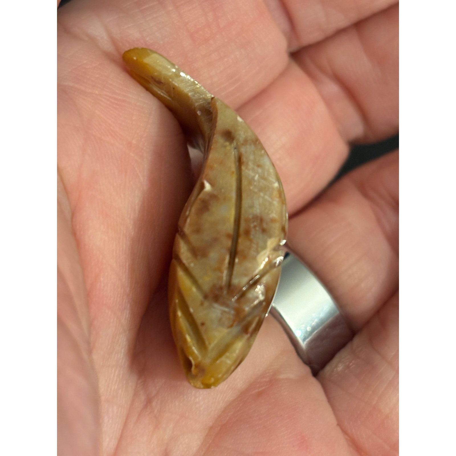 Other Carved Stone Fish Pendant Brown Tan Figurine Charm 11g Size ONE SIZE - 5 Thumbnail