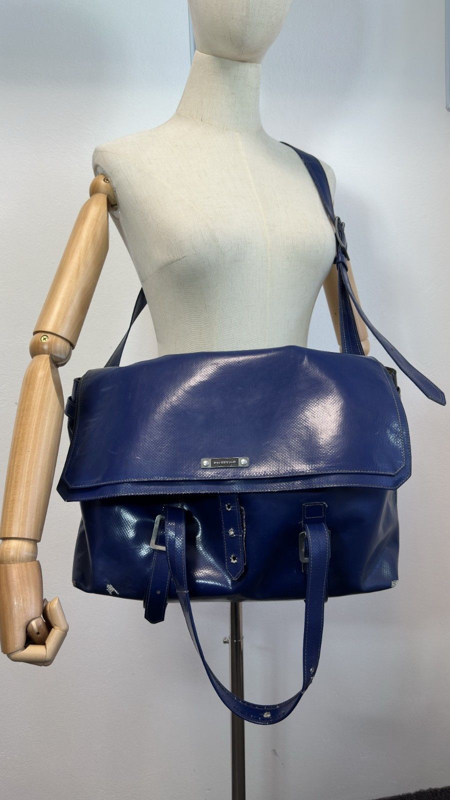 Freitag RARE Freitag R511 Carolus Blue Reference Line Shoulder Bag Size ONE SIZE - 1 Thumbnail