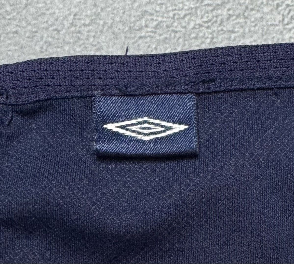 Umbro England 2002 2004 Home Football Shirt Soccer Jersey Umbro Size US XL / EU 56 / 4 - 14 Thumbnail
