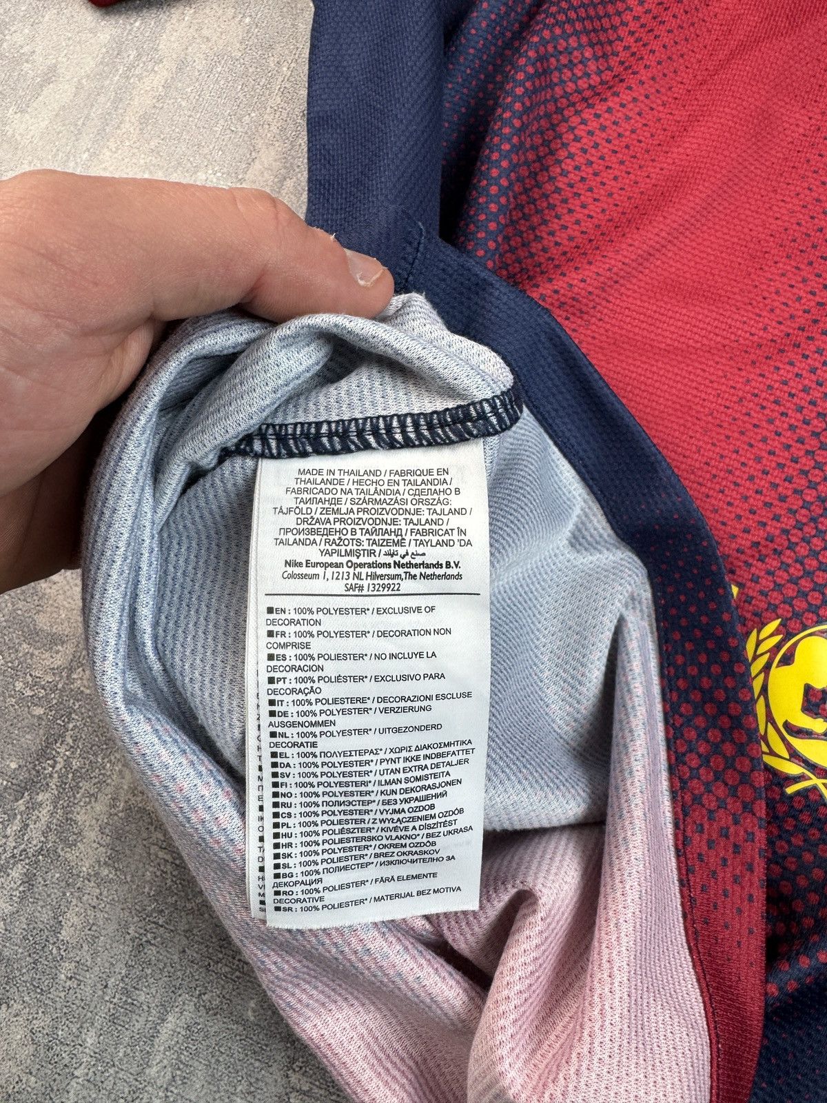 Nike FC Barcelona 2012/13 Home Shirt Jersey Nike Football Soccer Size US M / EU 48-50 / 2 - 9 Thumbnail