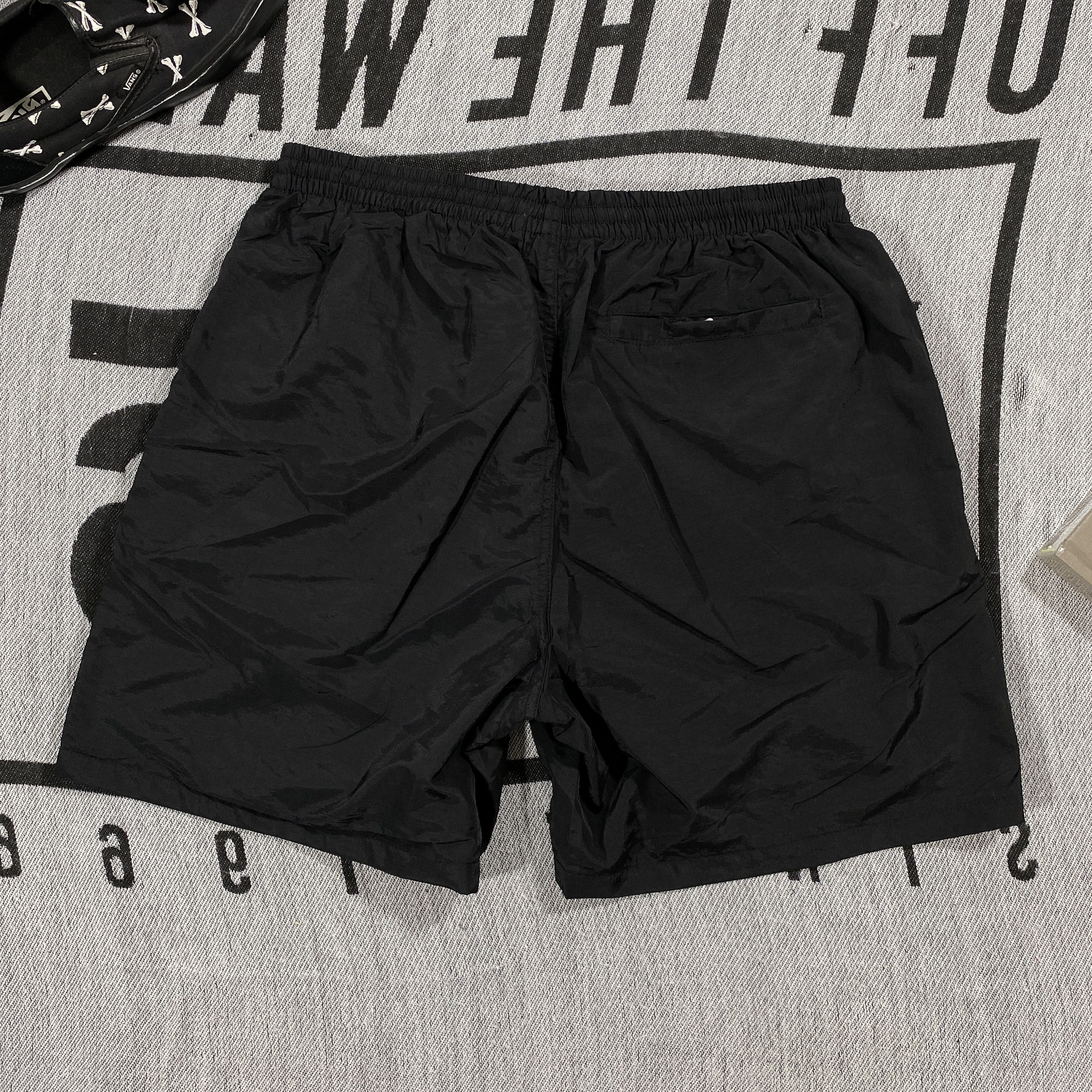 Stussy stussy big logo shorts size 36 Size US 36 / EU 52 - 3 Thumbnail