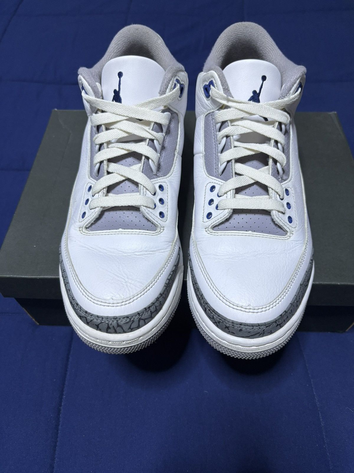 Jordan Brand Jordan 3 Retro Midnight Navy 2023 Size 9 Size US 9 / EU 42 - 1 Thumbnail