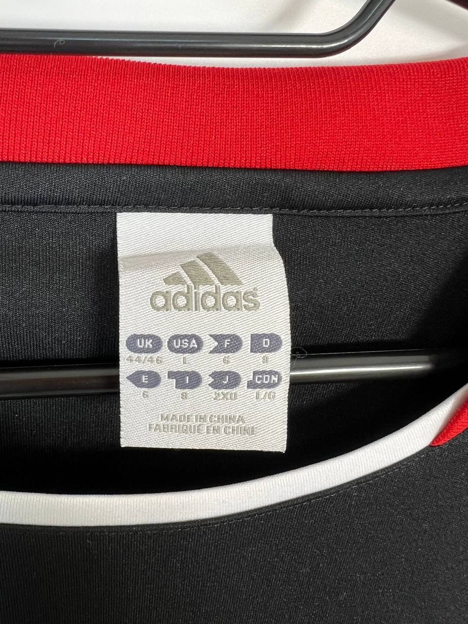 Adidas FC BAYERN MUNICH TRAINING SHIRT ADIDAS SOCCER JERSEY Sz L Size US L / EU 52-54 / 3 - 5 Thumbnail