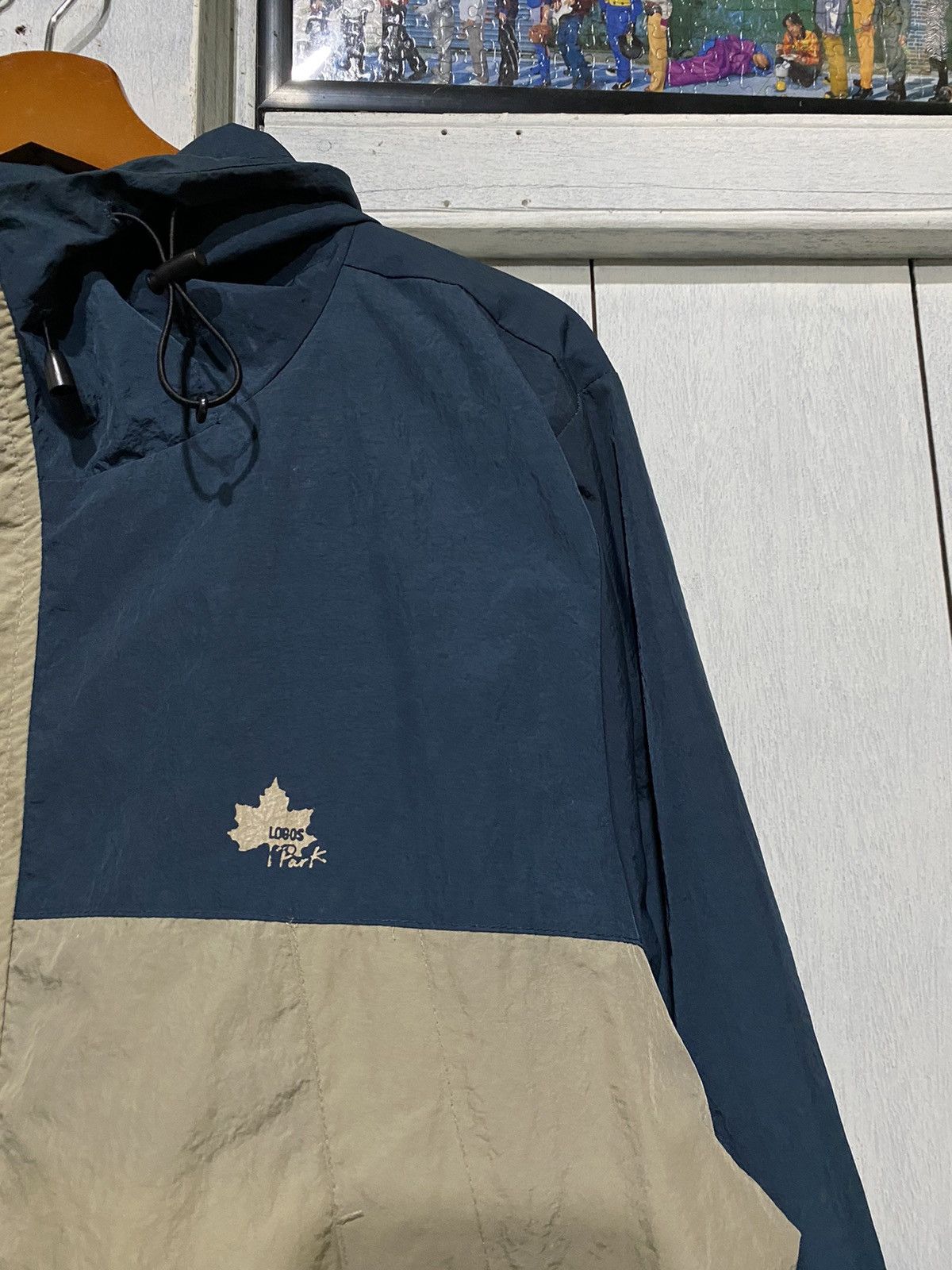 Japanese Brand Logos Outdoor Windbreaker Jacket Size US L / EU 52-54 / 3 - 5 Thumbnail