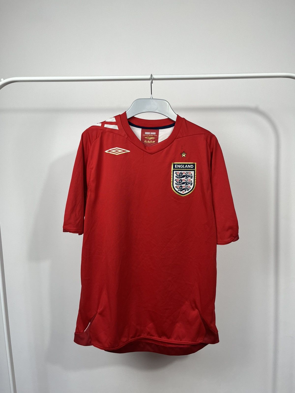 Umbro Vintage England Umbro Football Jersey Red Medium Shirt Size US M / EU 48-50 / 2 - 1 Thumbnail