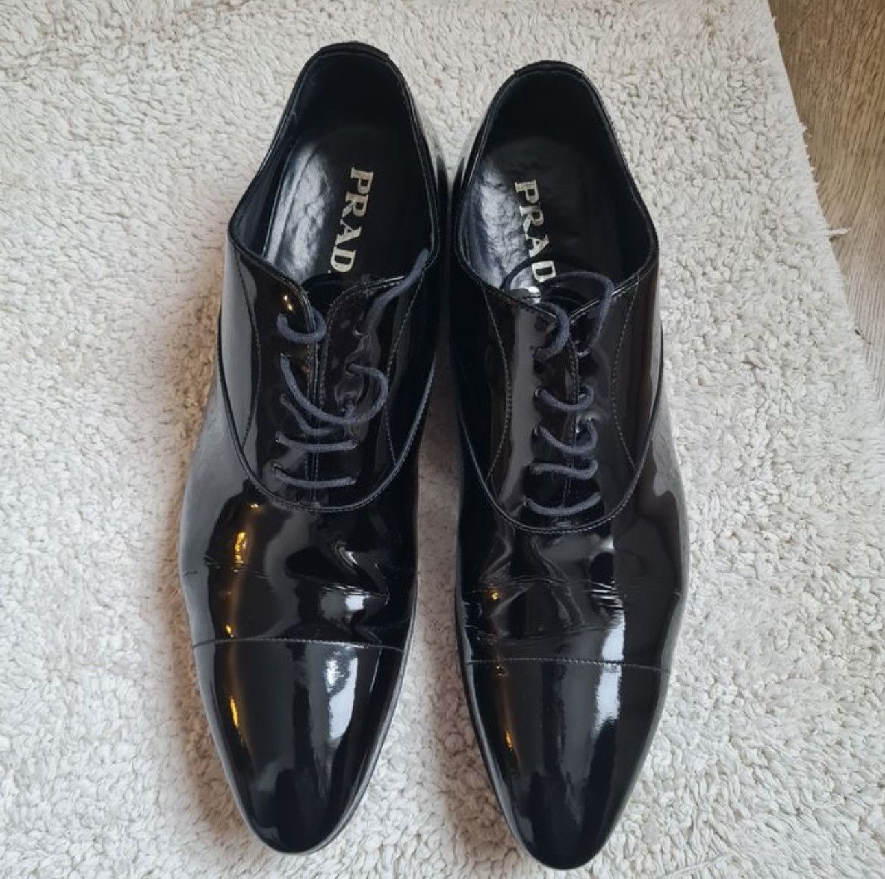 靴 archive prada leather enamel loafers archive prada leather enamel loafers