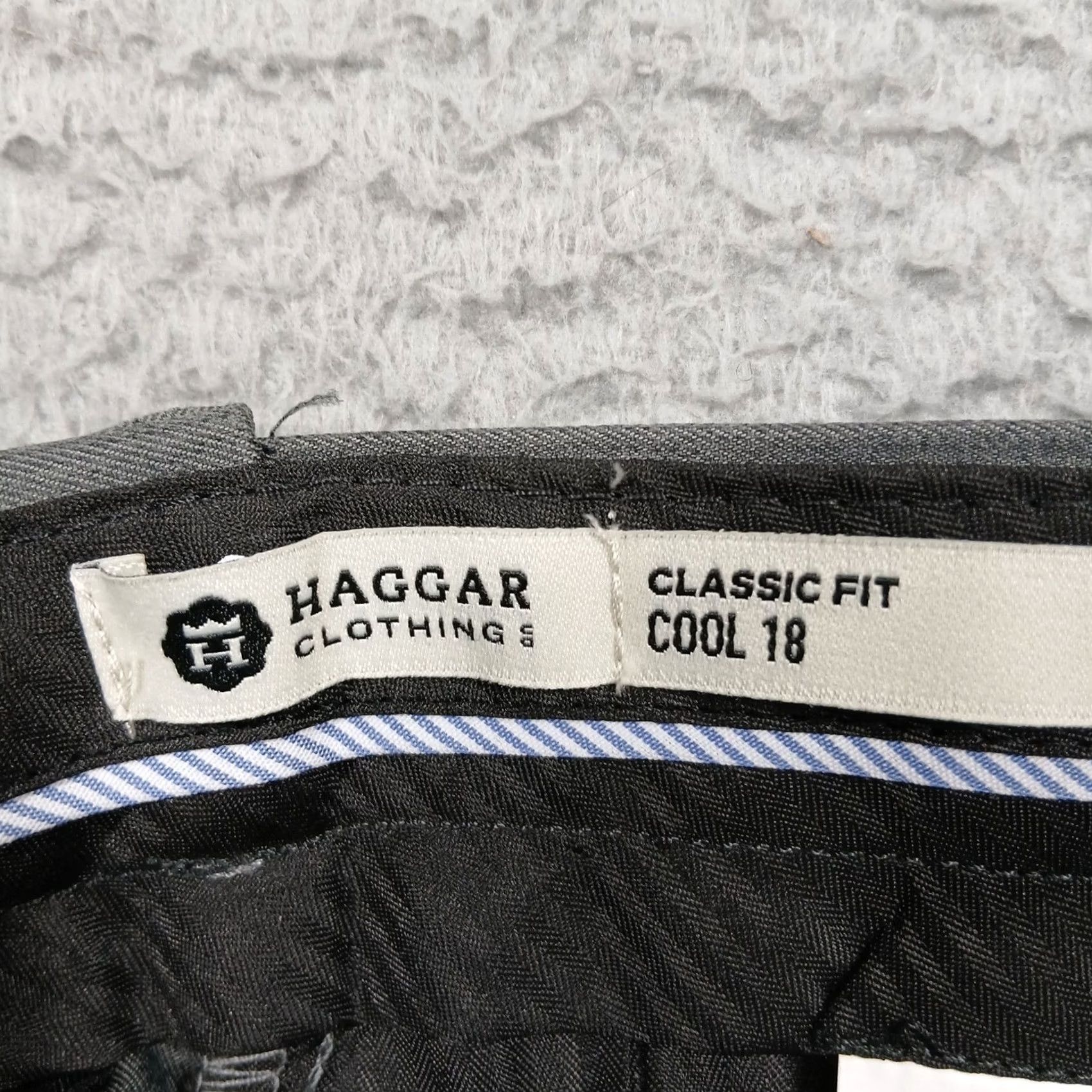 Haggar Haggar Cool 18 Classic Fit Dress Pants Men 38x31 Gray Polyester Dress Pants Wrinkle Resistant Flat Front Button Zip Workwear Formal 38 Mens Size US 38 / EU 54 - 4 Thumbnail
