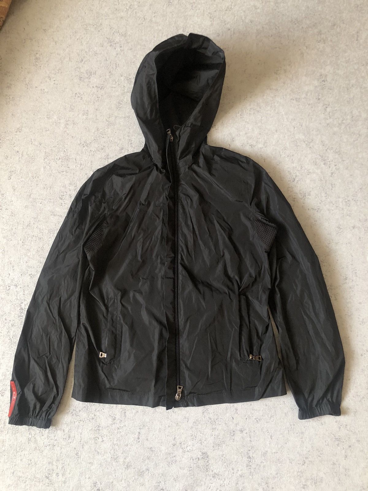 prada sports archive ナイロンジャケット フード取り外し可能