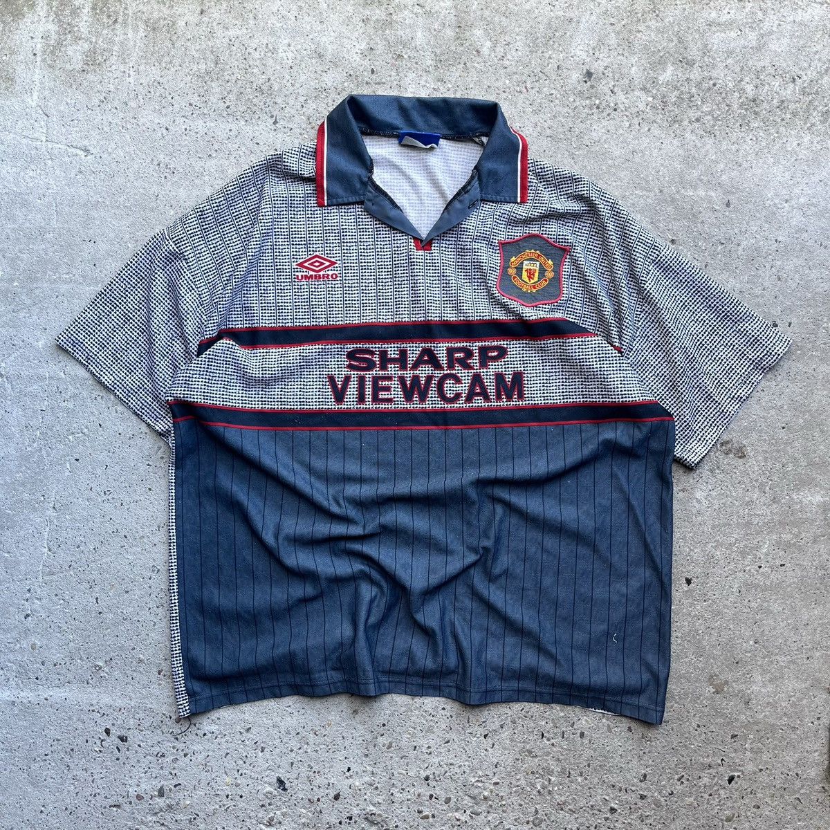 Umbro × Vintage Umbro Manchester United 1995/96 Away Jersey 3rd rare ManU Size US XXL / EU 58 / 5 - 1 Thumbnail