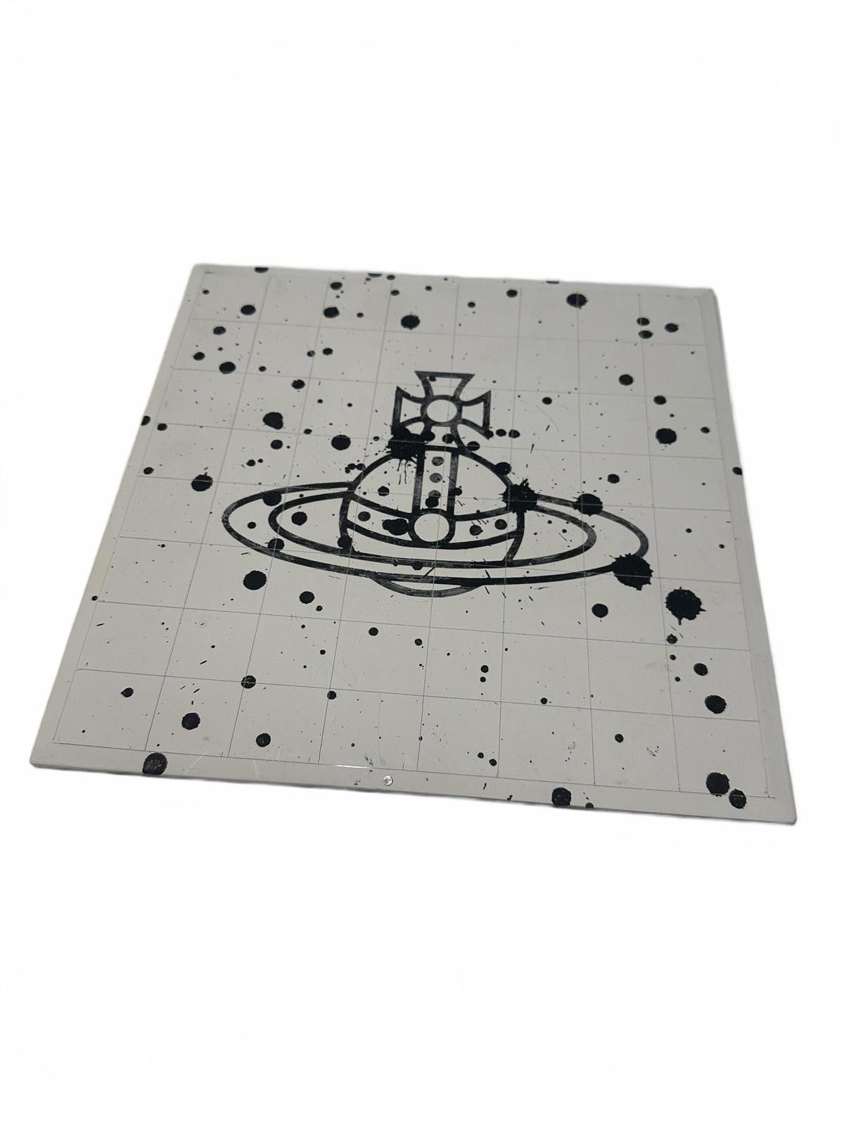 Other Custom Made VW Glass Chess Set with Artistic Board Size ONE SIZE - 2 Thumbnail
