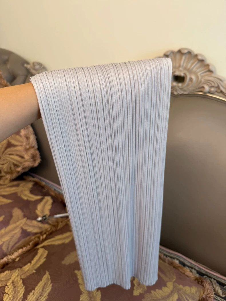 Issey Miyake Issey Miyake size:1 Light grey pleated skirt Size 31" - 5 Thumbnail